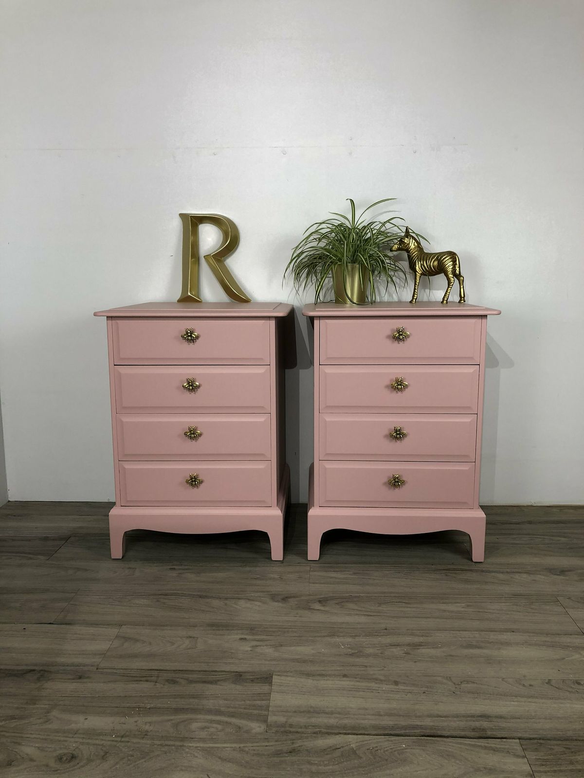 Stag Minstrel Furniture Bedsides Nightstands Pair (Set Of 2) Painted Pink