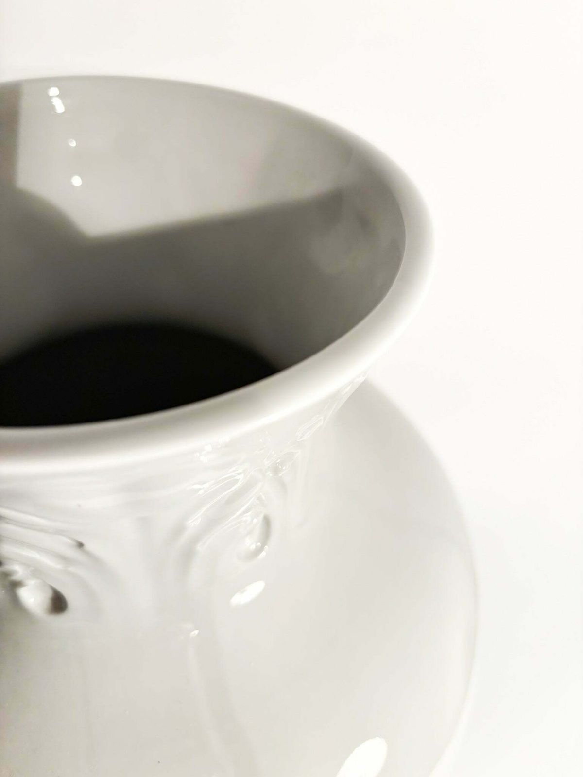 Porcelain Vase By Richard Ginori Gray 'Manifattura 1946' From The 1990s photo 318.0