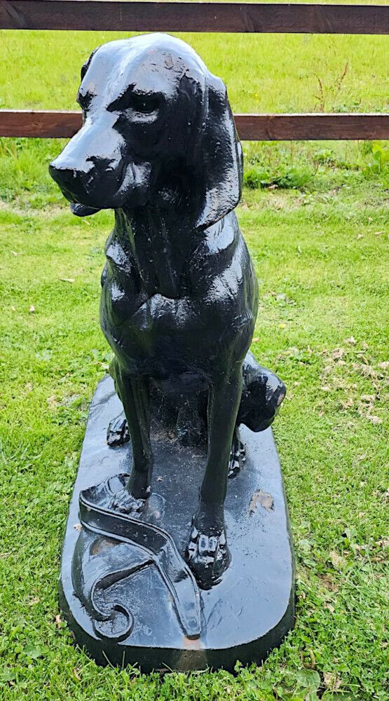 A Rare Pair Of 20th Century Animalier Cast Iron Hunting Dogs photo 5098.2328