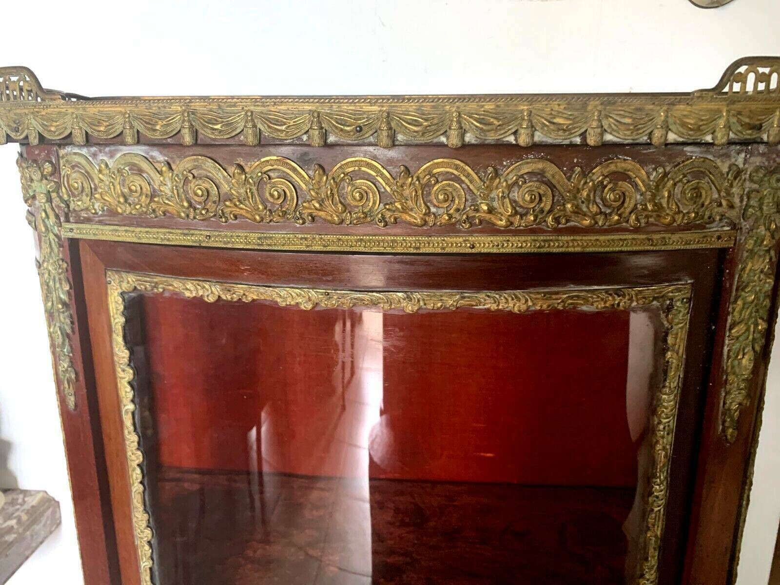 Napoleon III Showcase In Mahogany And Chiseled Bronze 20th Century photo vintage