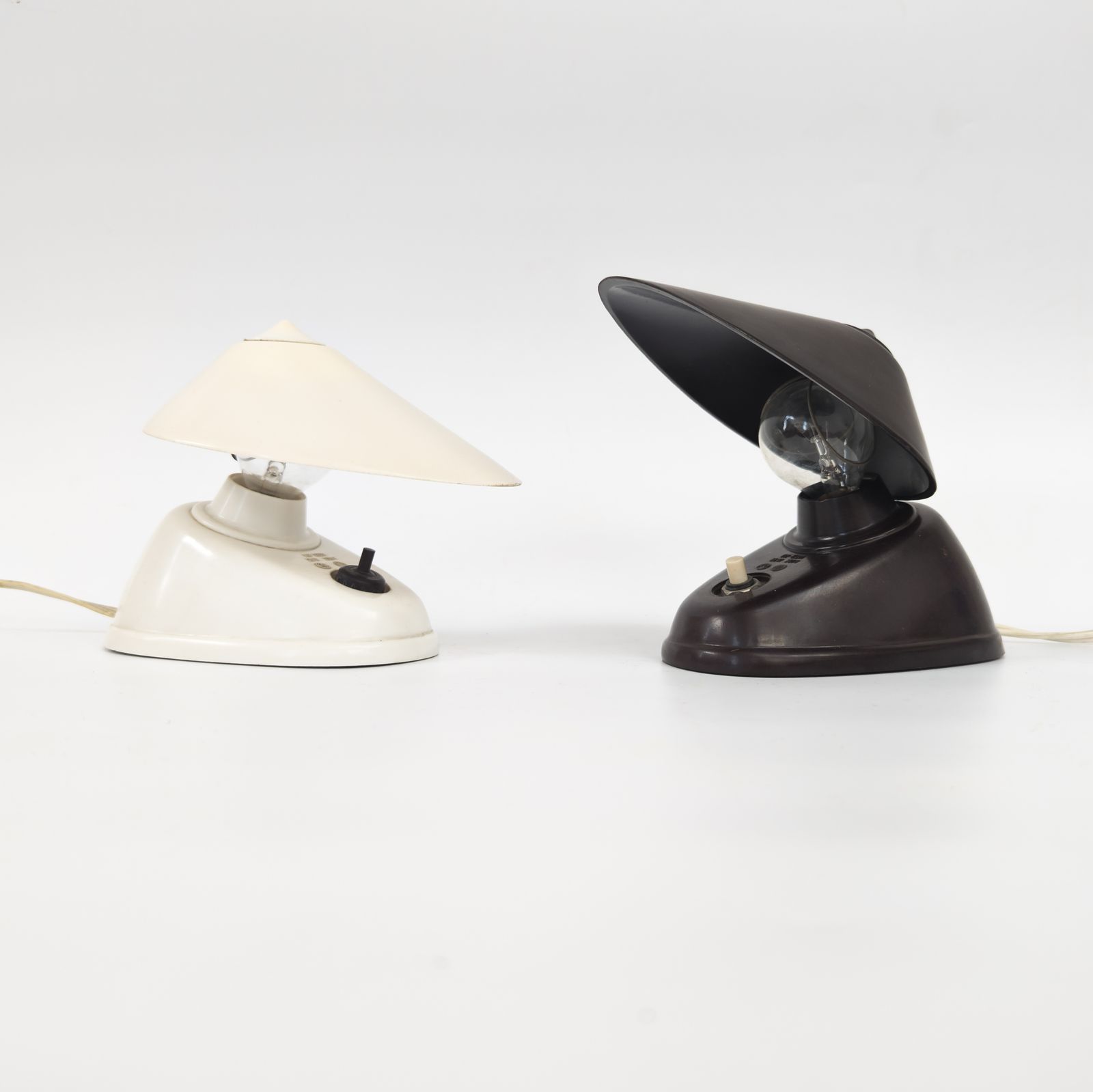 Pair Of Bauhaus Bakelite Table Or Wall Lights By Elektrosvit, 1950s photo buy