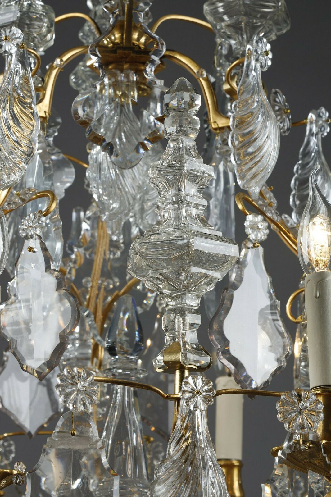 photo vinterior Six Light Gilt Bronze Cage Chandelier With Cut Crystal Pendants And Daggers