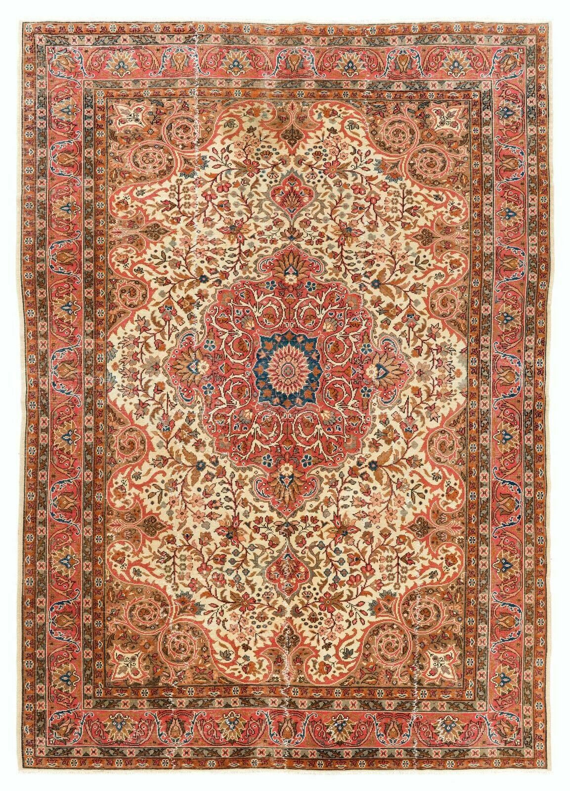 8x11 Ft Vintage Oriental Rug. Traditional Hand Knotted Wool Carpet.