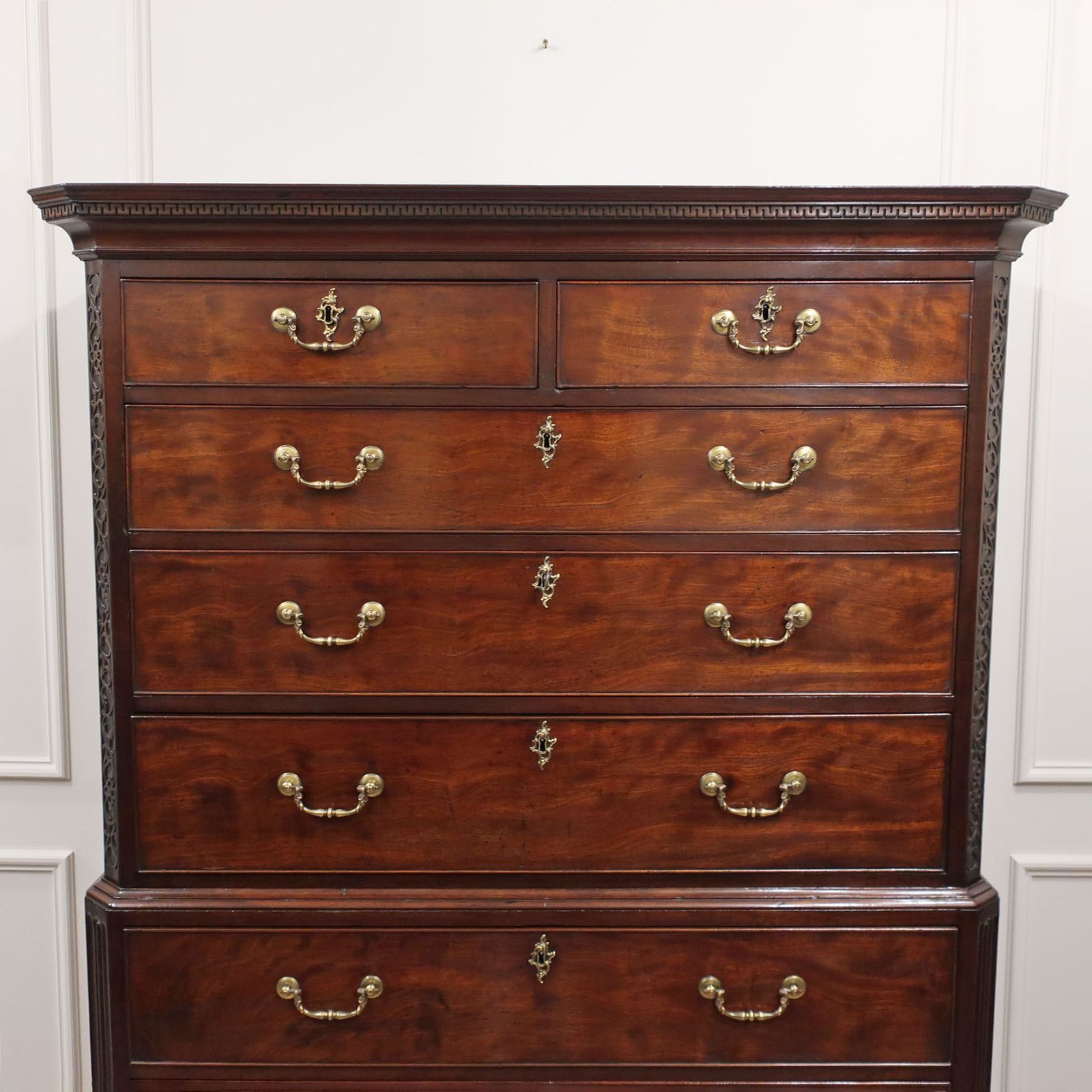 Chippendale Period Mahogany Antique Chest On Chest photo 8500.0