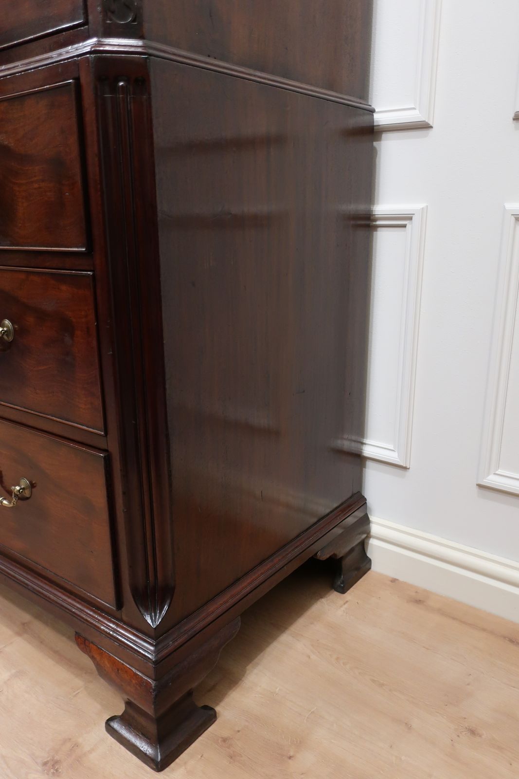 photo vintage Chippendale Period Mahogany Antique Chest On Chest