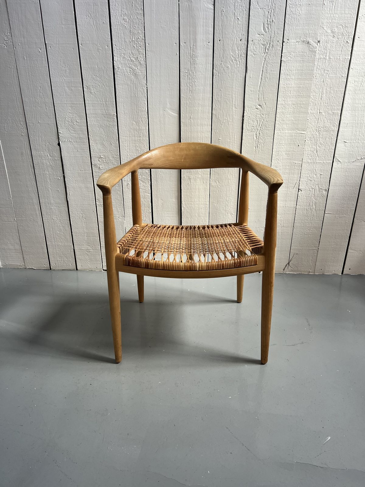 Hans Wegner Chair, 2000s, Oak, Contemporary photo vinterior