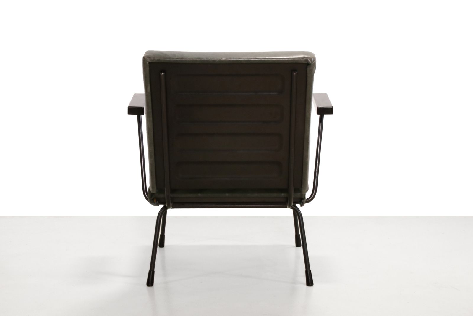 Gispen 1401 Armchair By Wim Rietveld In Green Leather photo Furniture