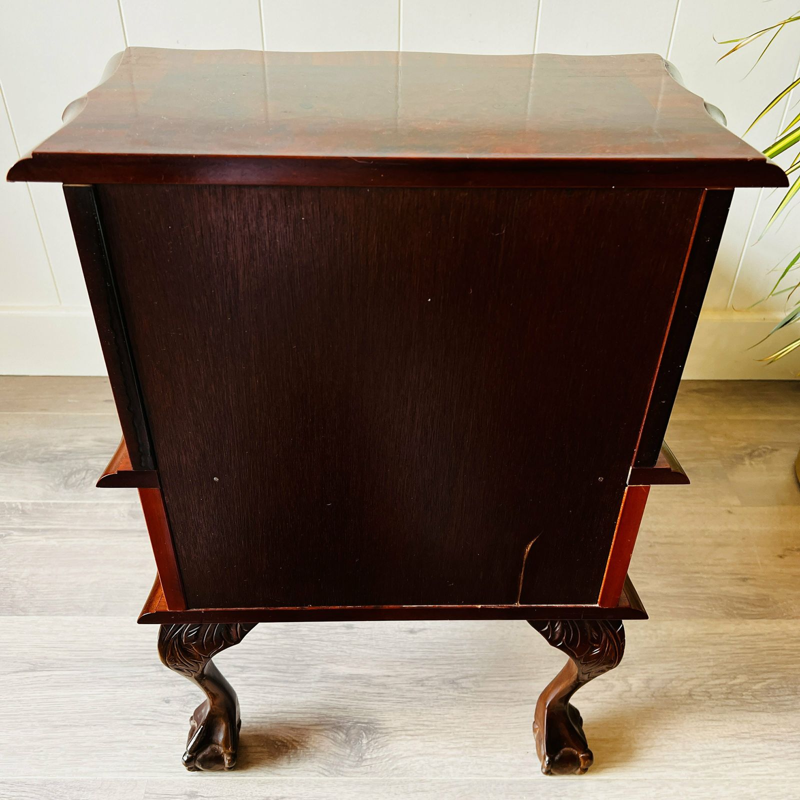 photo furniture Vintage Wood Cabinet, Night Bedside Cabinet, Table Nightstand One Drawer With Lion Legs Louis XV Style