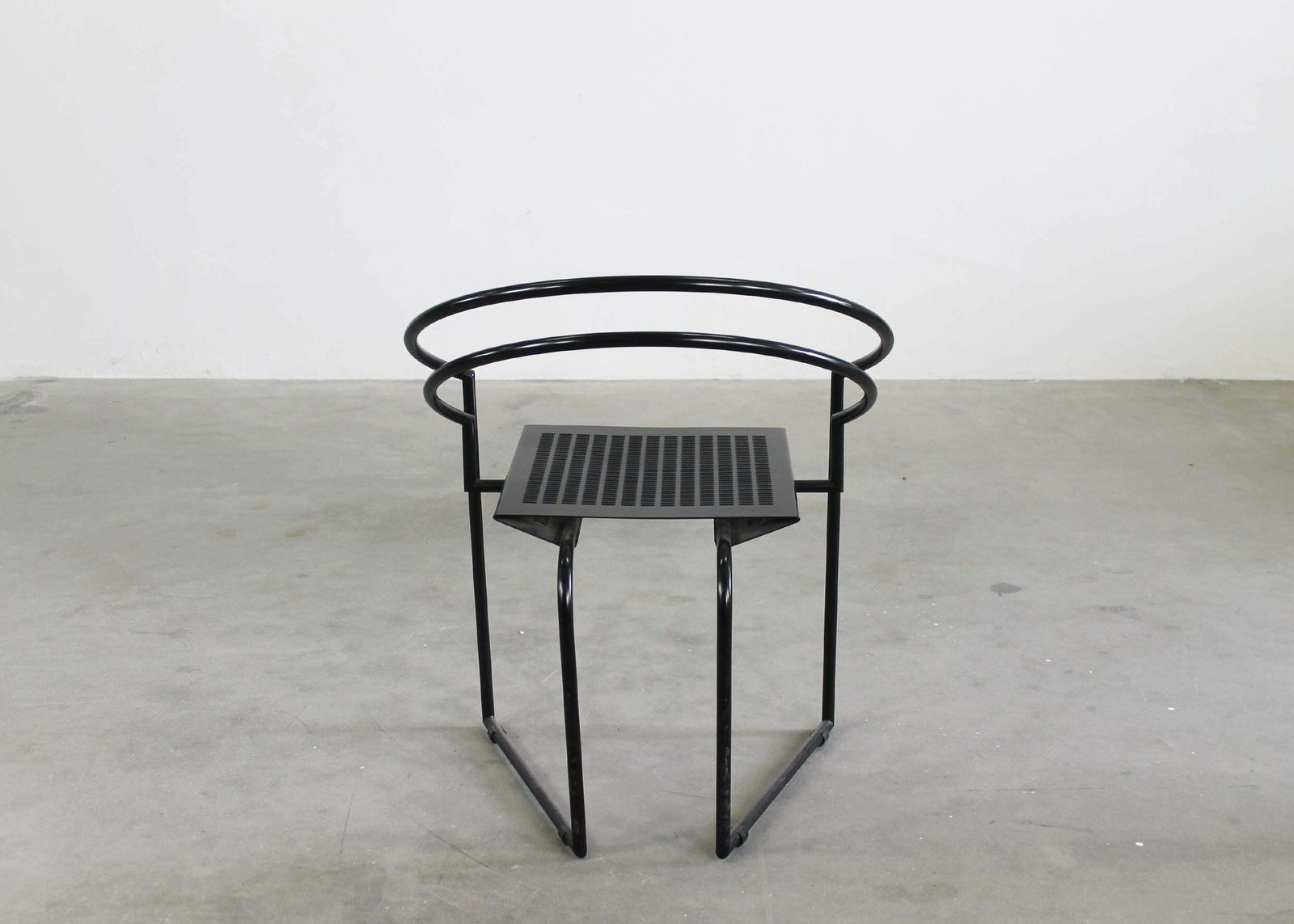 Mario Botta Set Of Six La Tonda Chairs In Black Lacquered Metal By Alias 1980s photo vintage