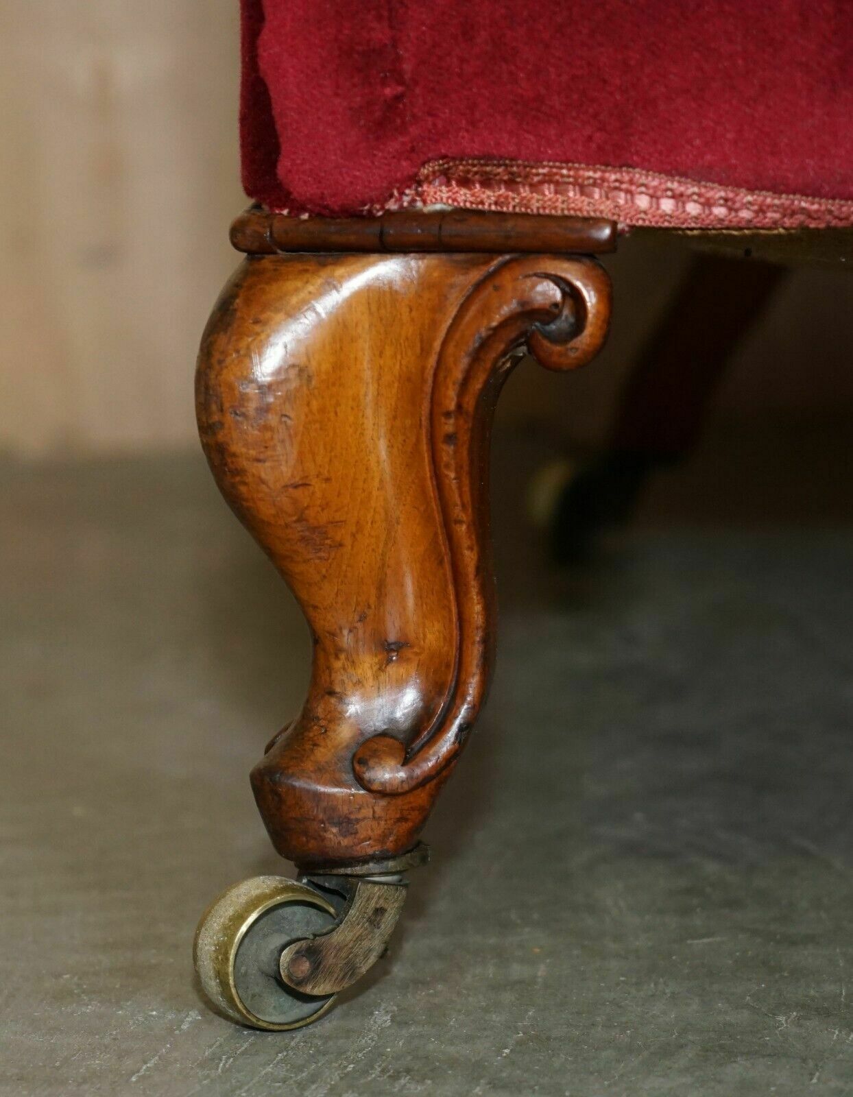 photo furniture Exquisite Antique William IV 1830 Chesterfield Tufted Walnut Library Armchair