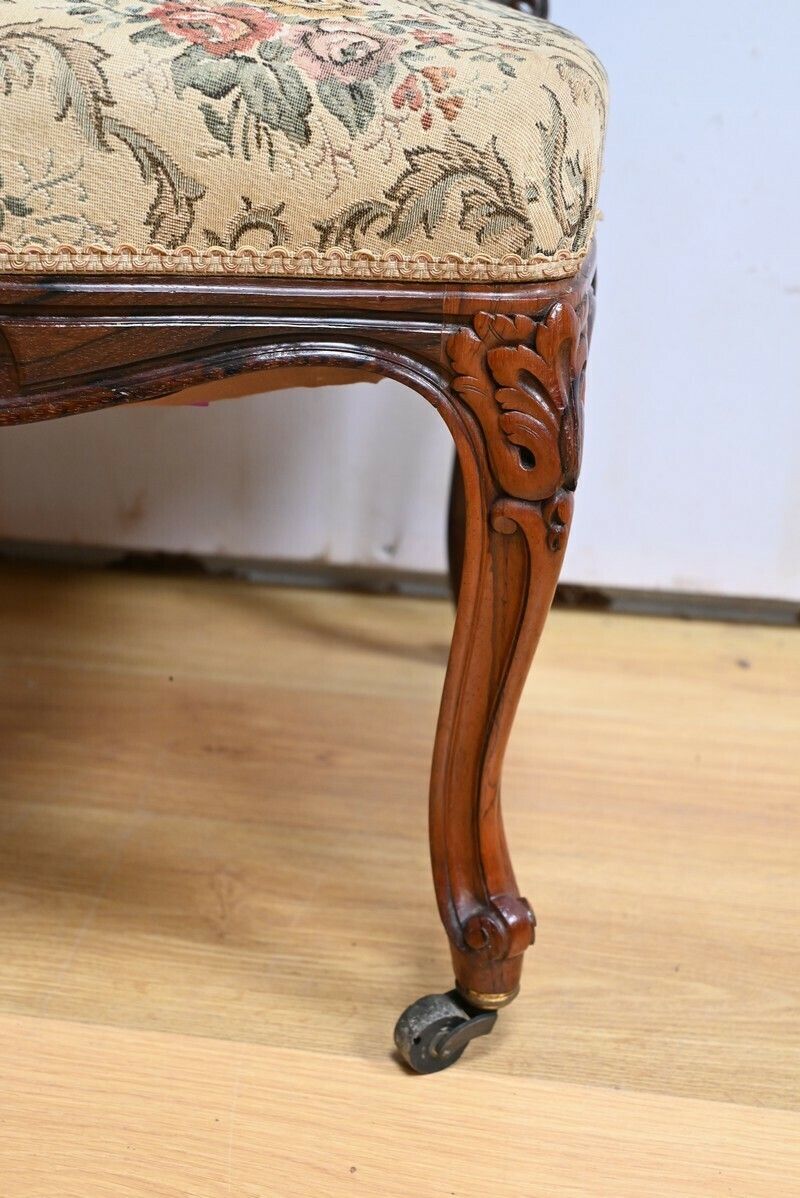 1615.0 Suite Of 4 Rosewood Chairs, Louis XV Style, Napoleon III Period – Mid 19th Century photo