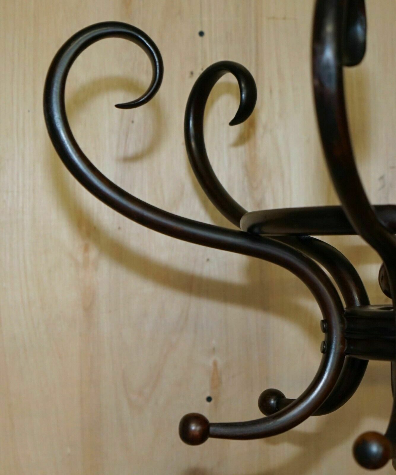 photo furniture Super Rare Original Antique Victorian Circa 1880 Thonet Bentwood Coat Rack Stand