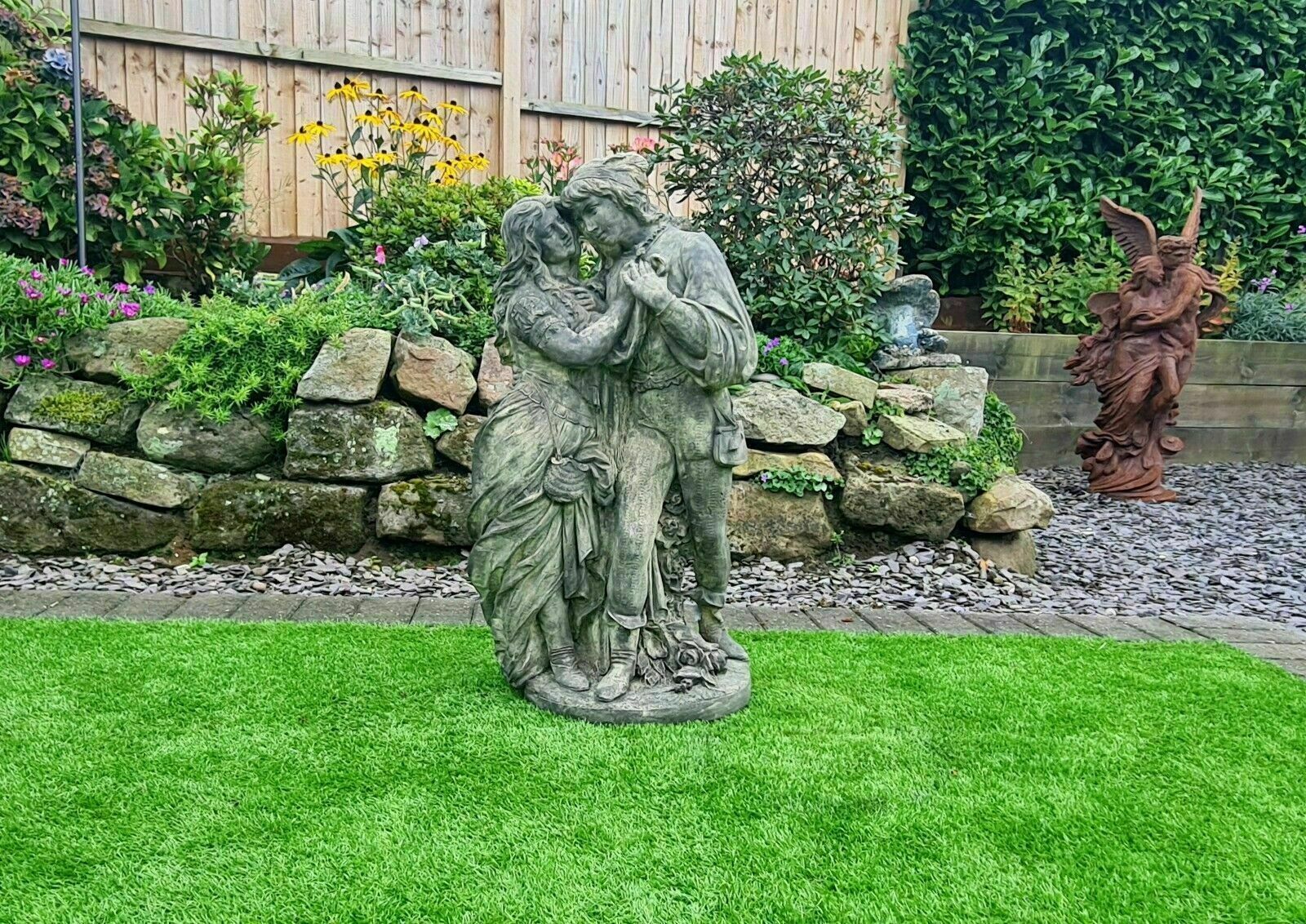 Vintage Lovers Romeo & Juliet English Stone Garden Ornament 0194. photo furniture