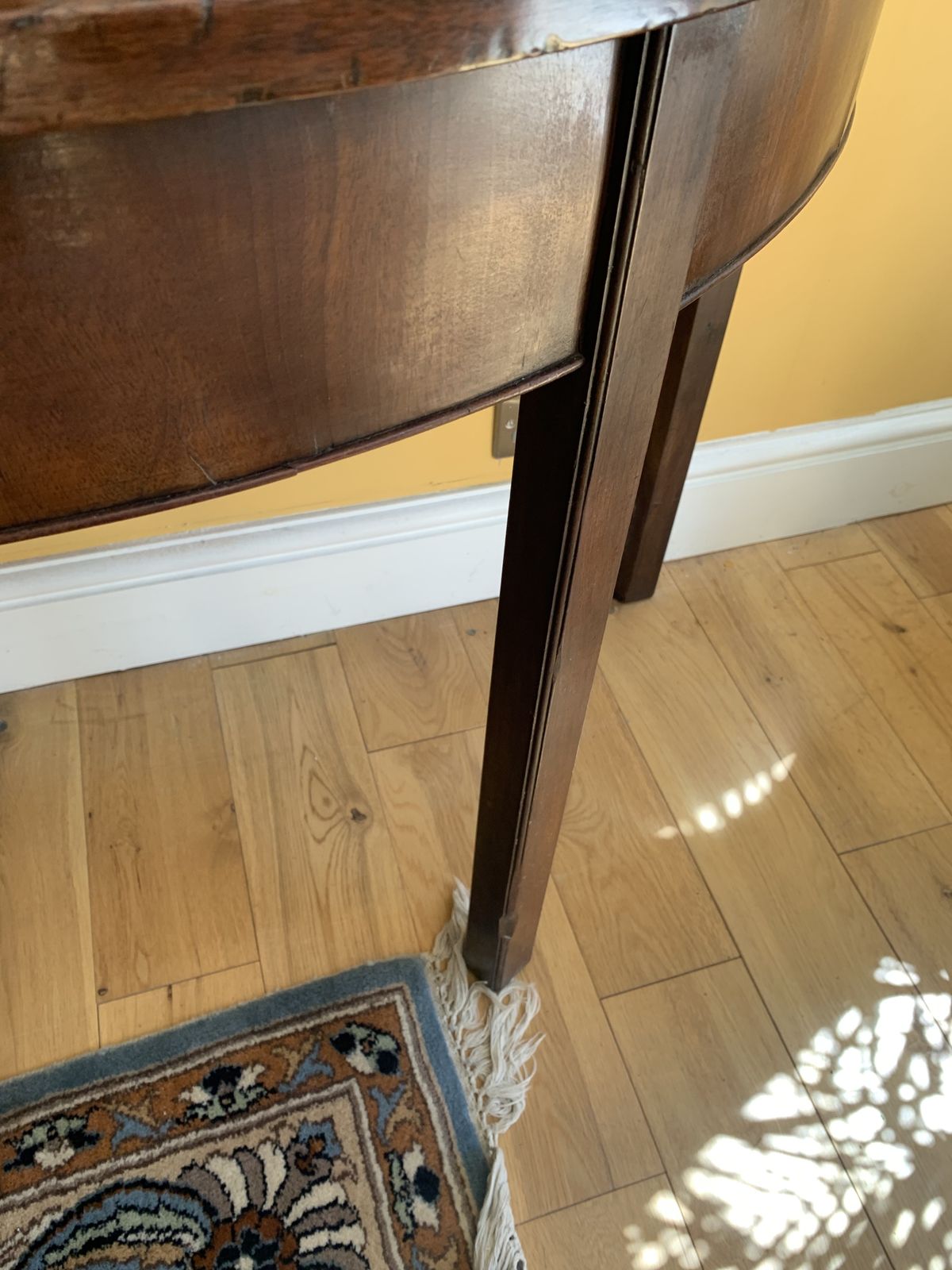 photo furniture A Pair Of Georgian Mahogany Console Tables