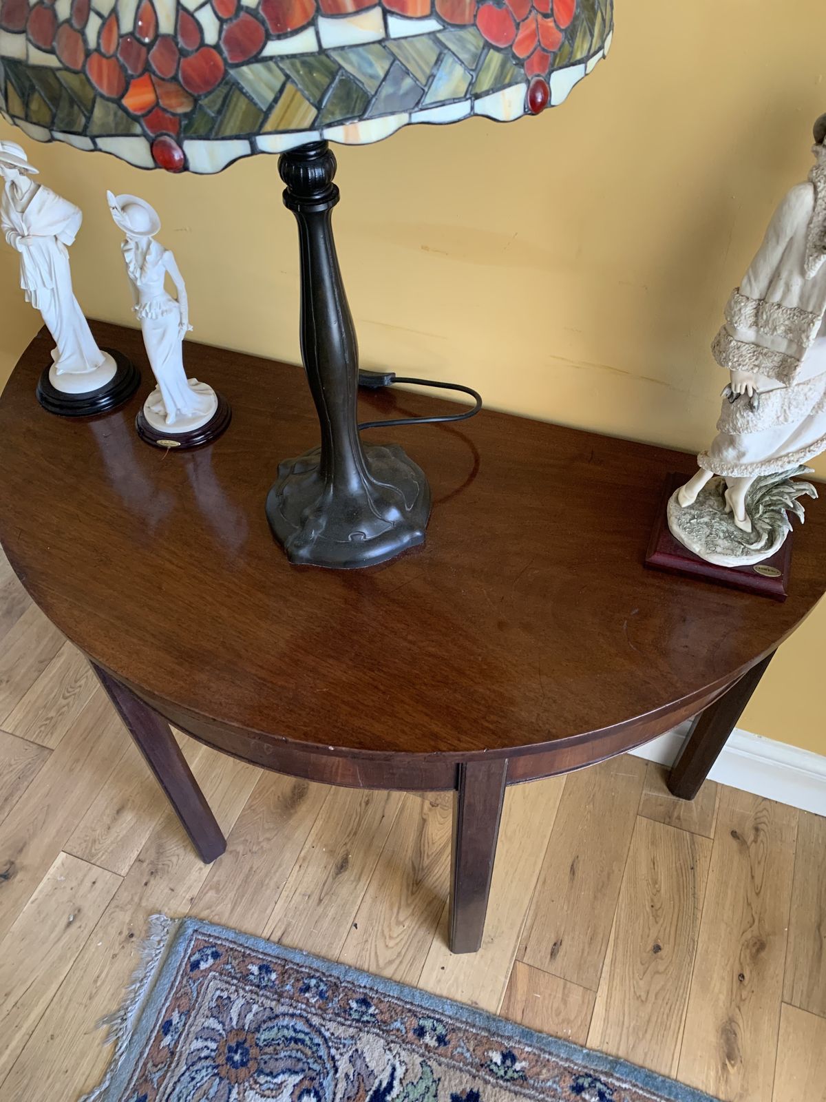photo buy A Pair Of Georgian Mahogany Console Tables
