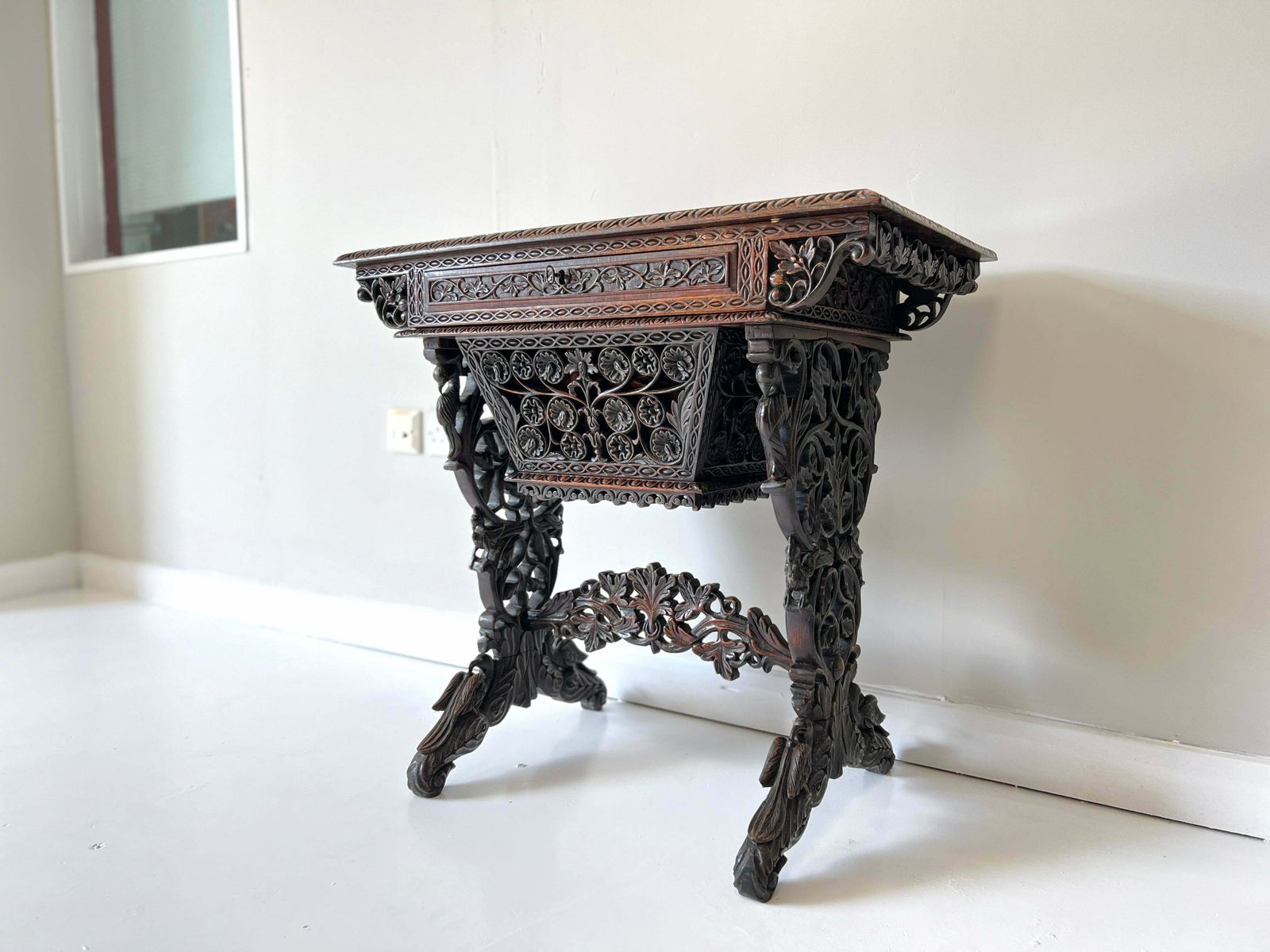 19th Century Anglo Indian Carved Rosewood Writing Desk photo 1145.0