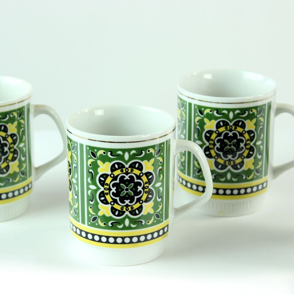 Set Of 4 Mugs In Porcelain, Czechoslovakia / China 1960s photo Home Decor