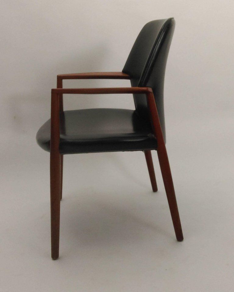 1950s Reupholstered Aksel Bender Madsen, Ejnar Larsen Model 4205 Armchair By Fritz Hansen photo Furniture