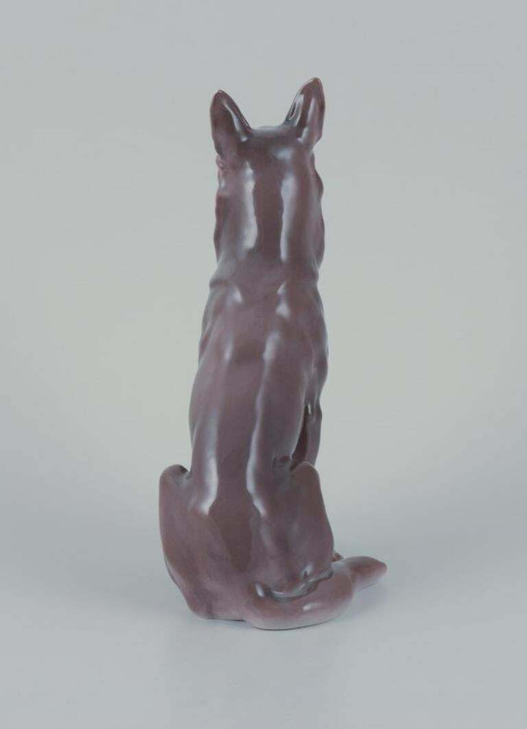 Bing & Grøndahl, Porcelain Figurine Of A Sitting German Shepherd. photo 520.0