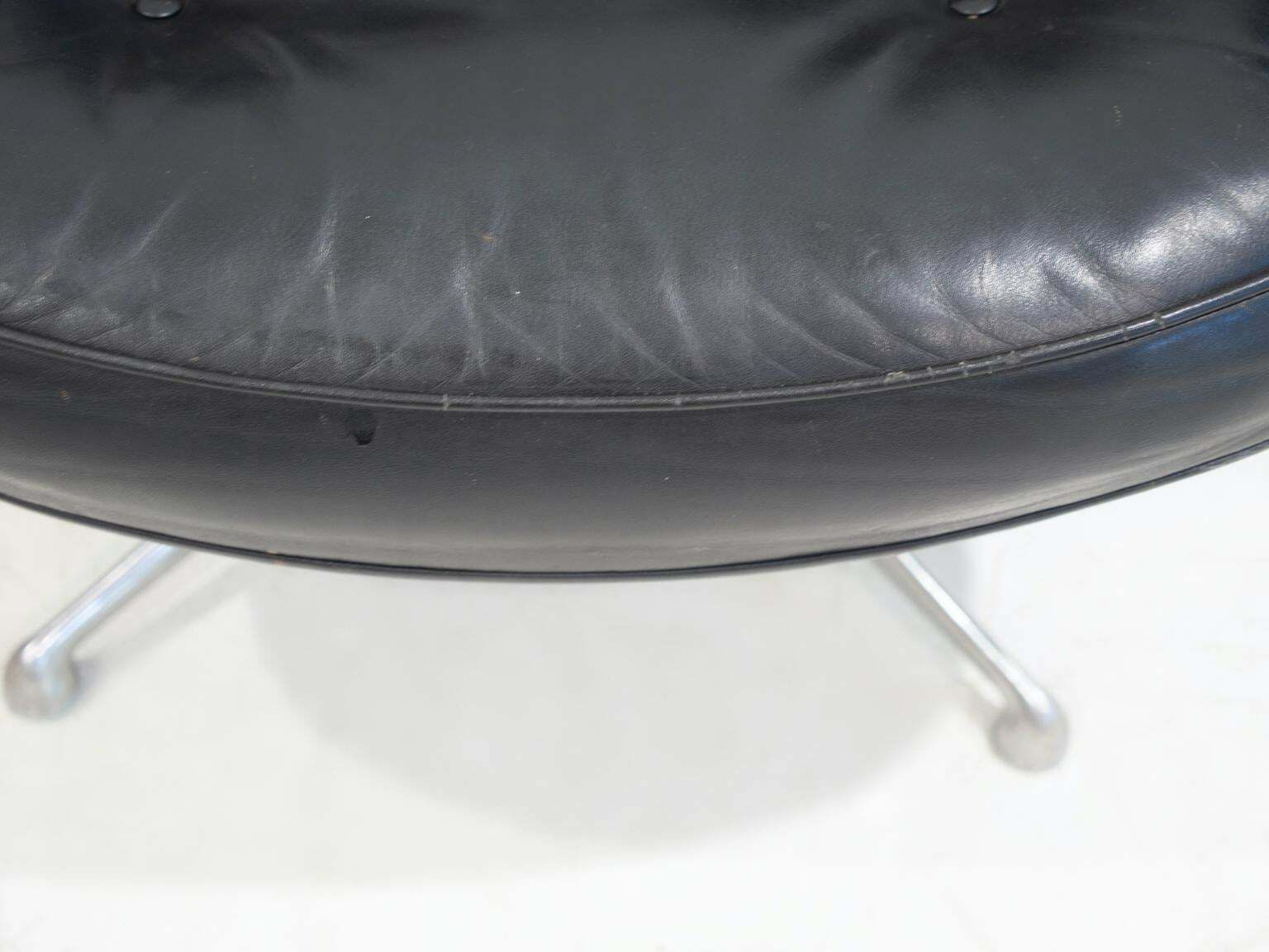 4850.0 Pair Of Black Leather Executive Chairs By Charles And Ray Eames photo