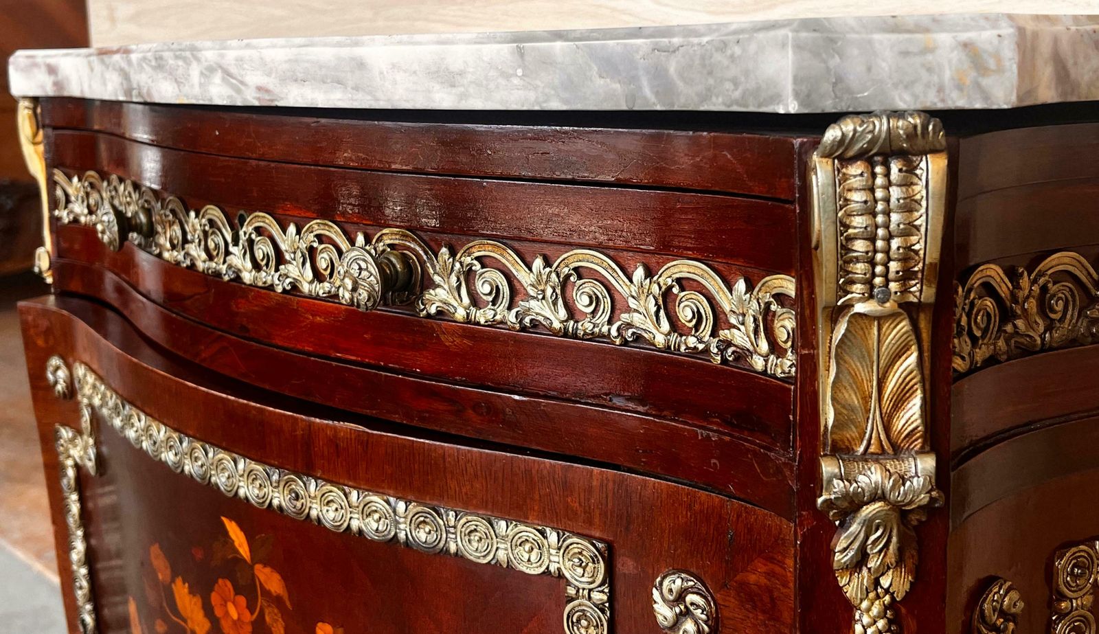 photo furniture Louis XV Style Buffet With Floral Marquetry With Drawer And Door