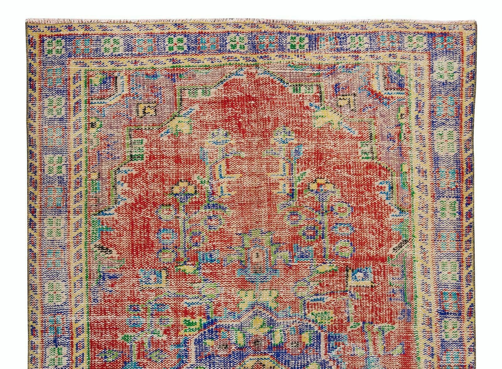 5.5x8.4 Ft Vintage Hand Knotted Turkish Rug With Medallion Design photo Textiles