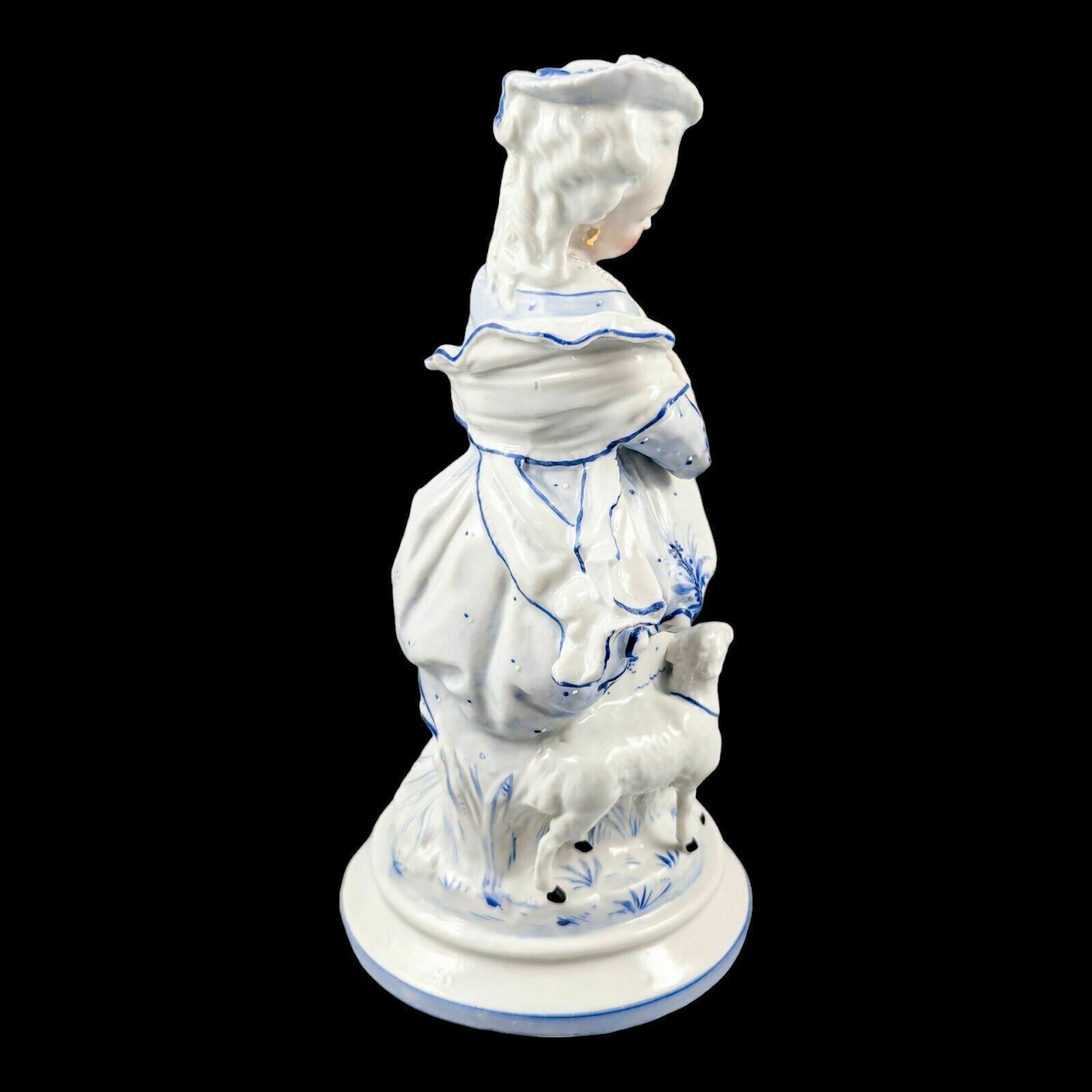 19th Century German Glazed Porcelain Figurine Of A Shepherdess By Conta & Boehme photo 220.0