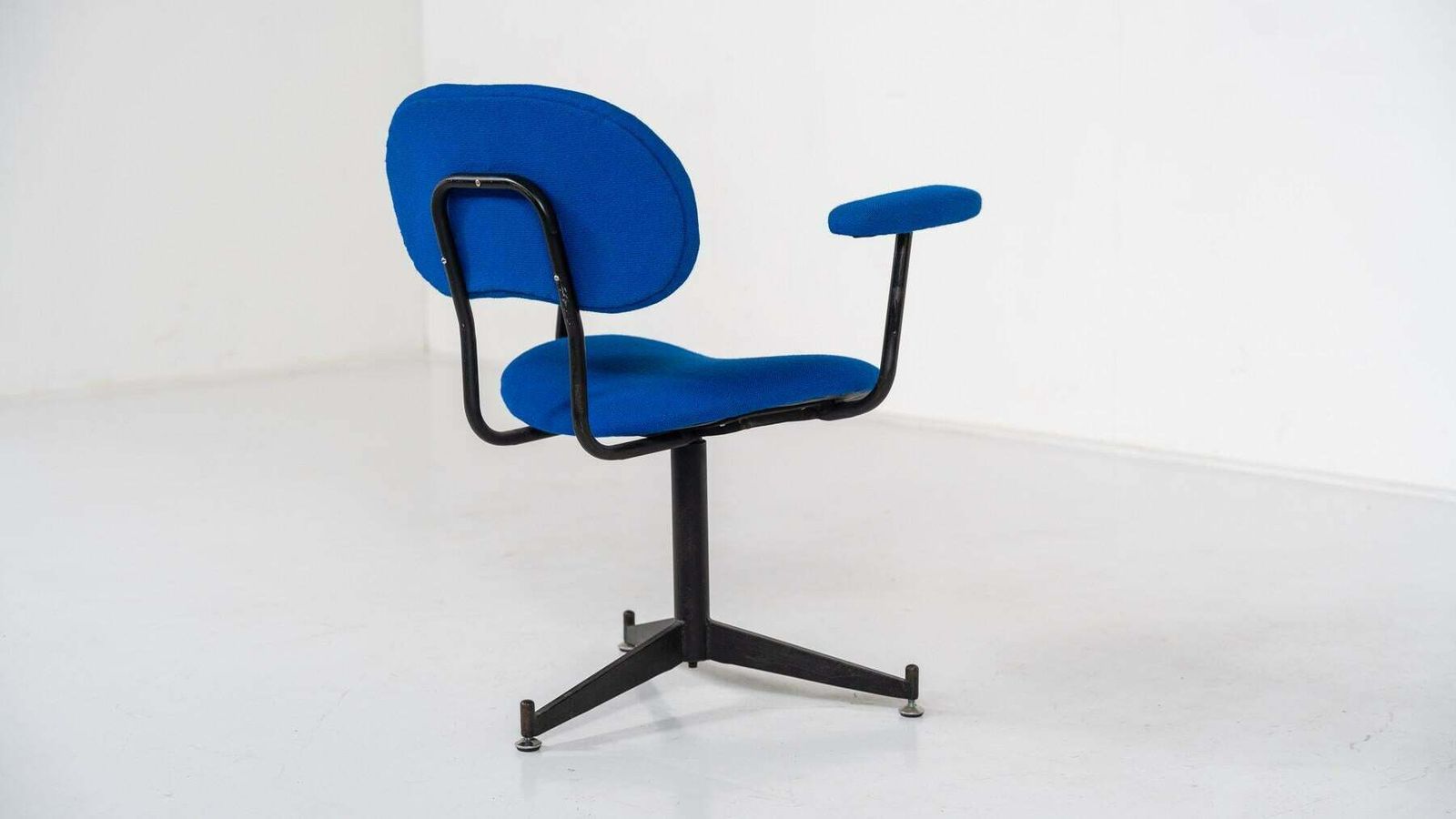 Mid Century Modern Bleu Swivel Desk Chair photo vintage