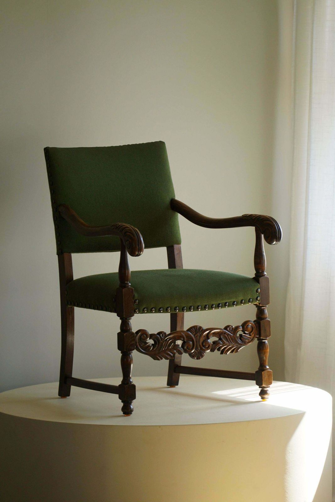 photo vintage Armchairs In Oak & Wool, Louis XIII Style, By A French Cabinetmaker In The 1930s