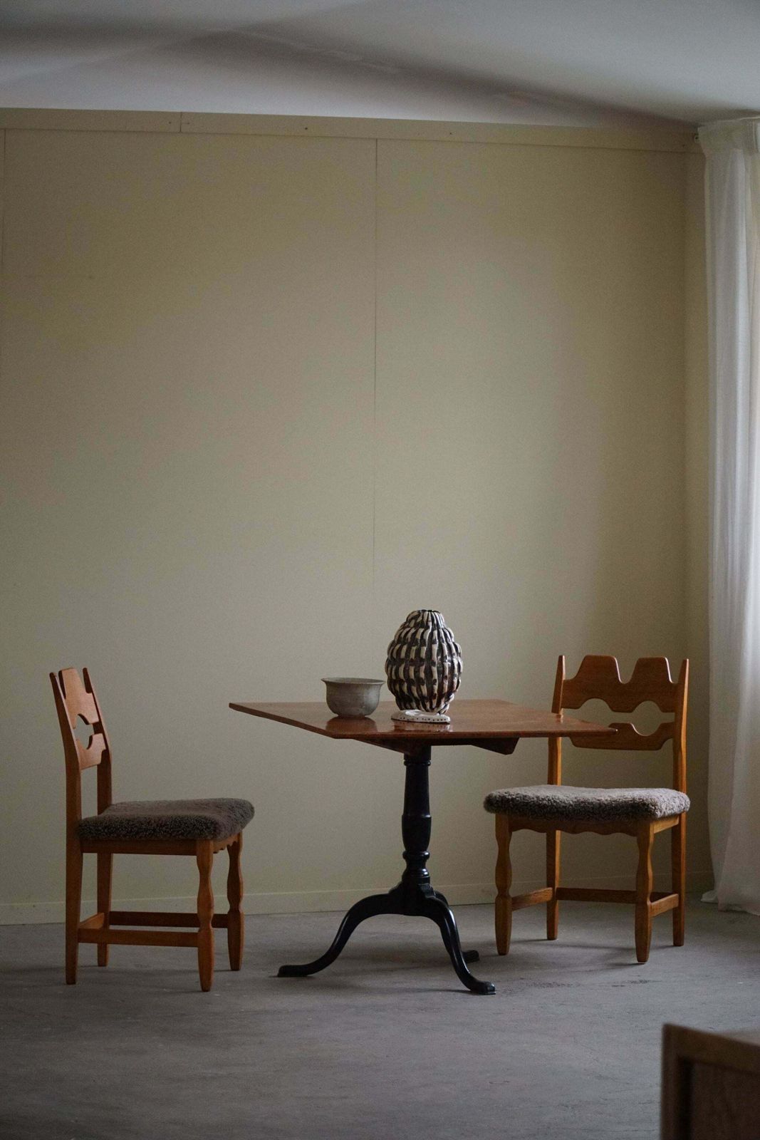 Handcrafted Square Antique Drop Leaf Table In Burl Wood, Swedish, 19th Century photo Furniture