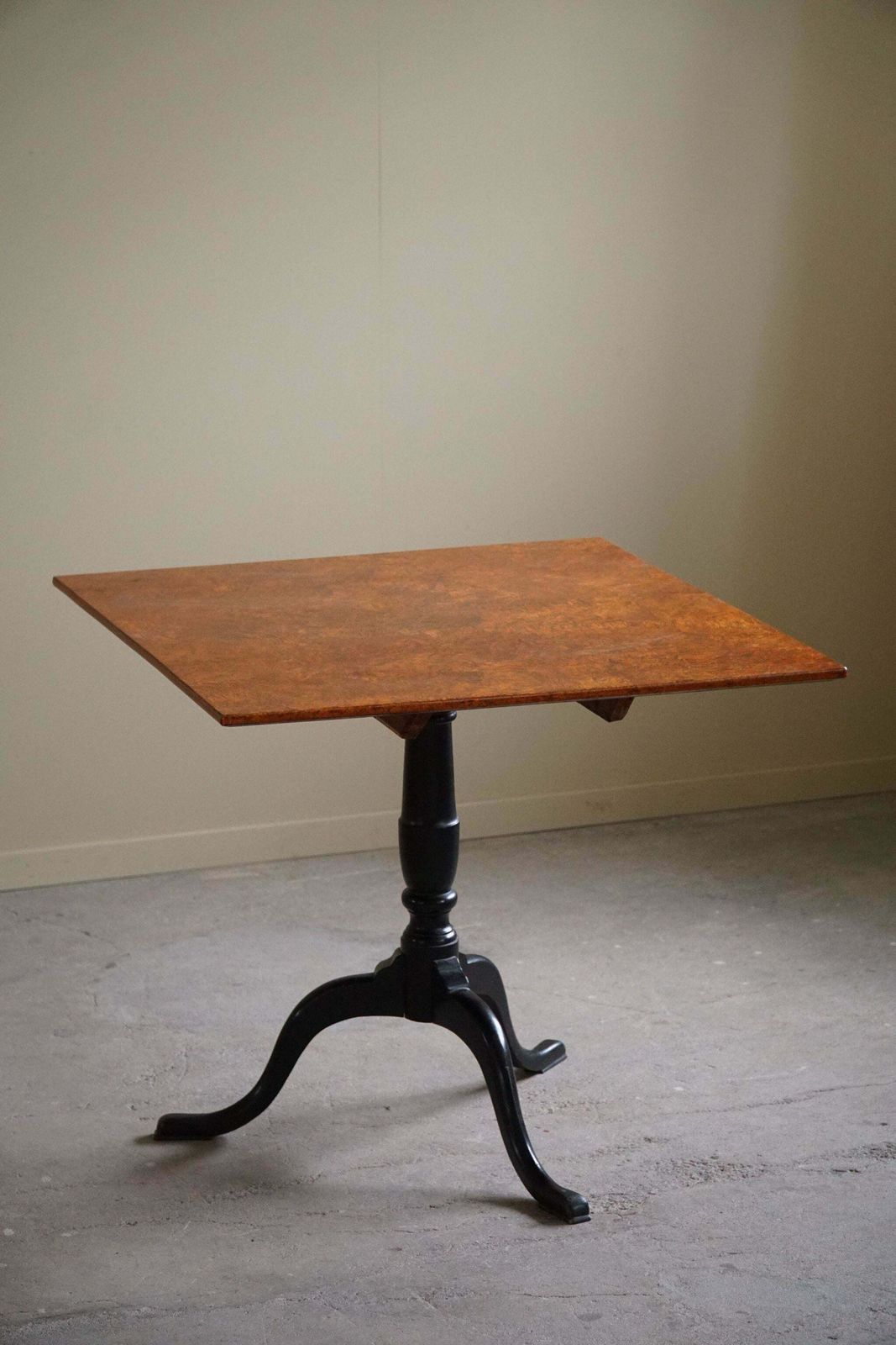 Handcrafted Square Antique Drop Leaf Table In Burl Wood, Swedish, 19th Century photo buy