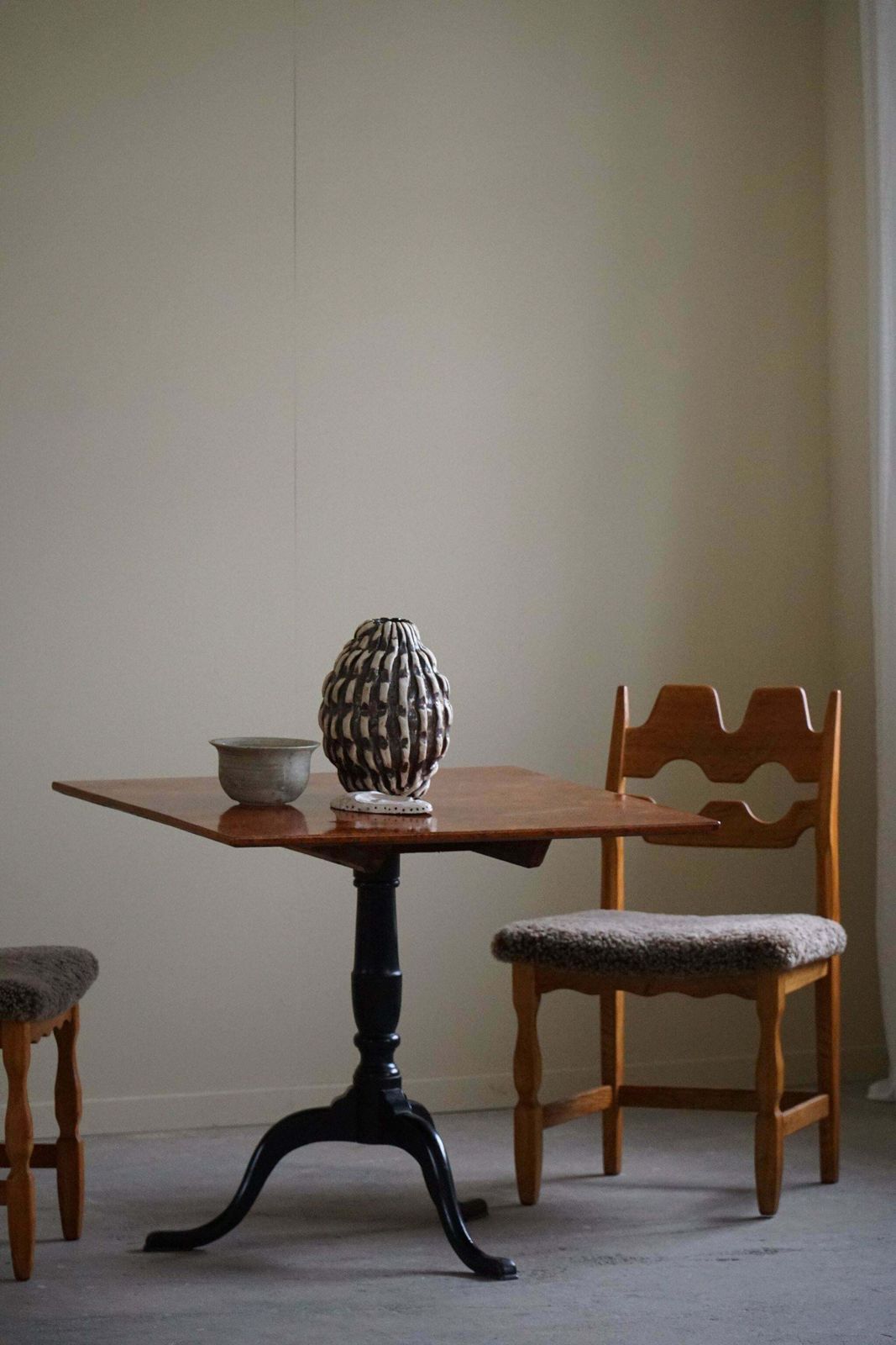 Handcrafted Square Antique Drop Leaf Table In Burl Wood, Swedish, 19th Century photo vintage
