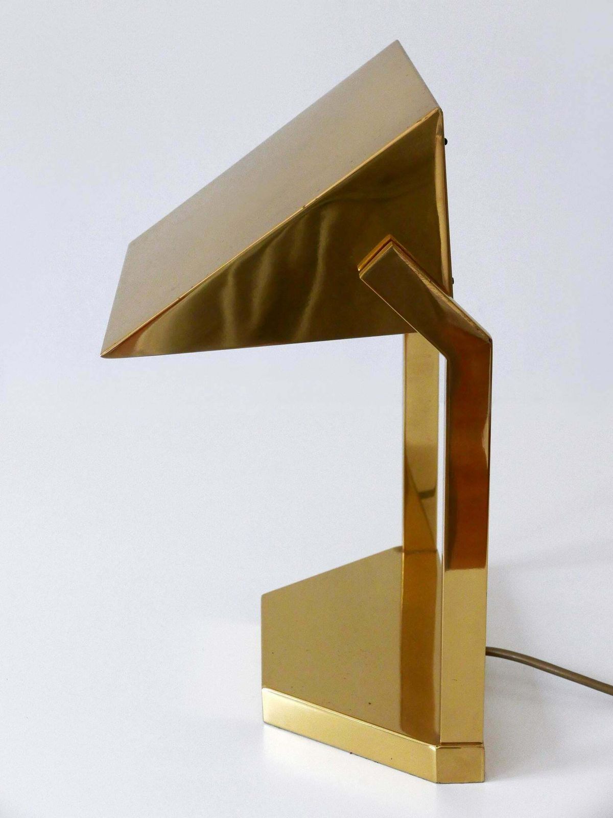 photo vintage Mid Century Desk Light Or Table Lamp By Vereinigte Werkstätten Germany 1960s