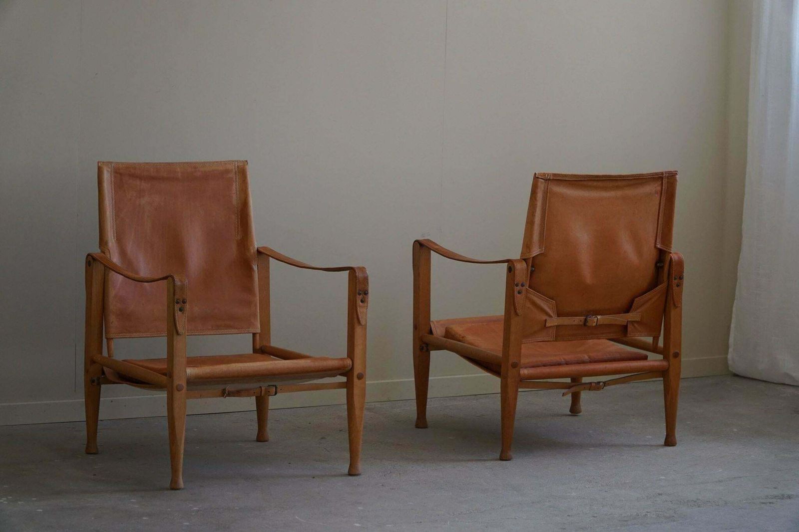 photo buy Kaare Klint A Pair Of Safari Chairs In Ash And Leather Rud Rasmussen 1960s