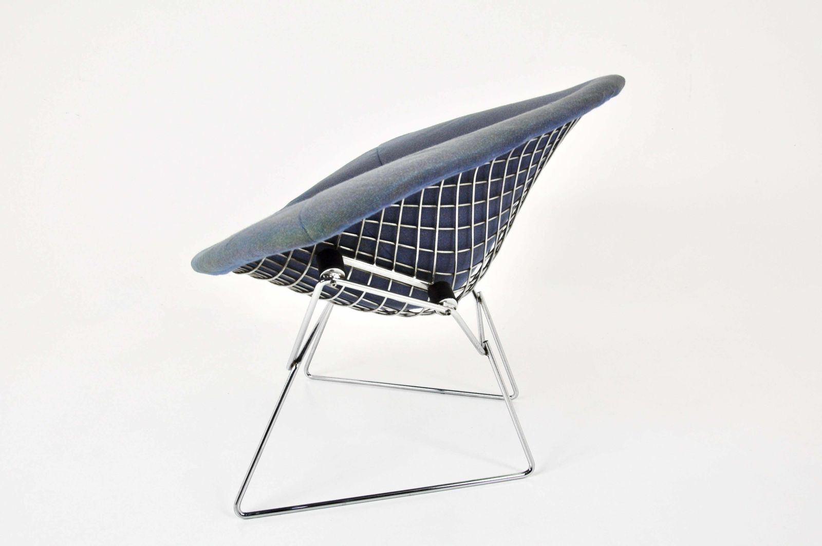 Large Diamond Chair By Harry Bertoia For Knoll, 1970s photo furniture