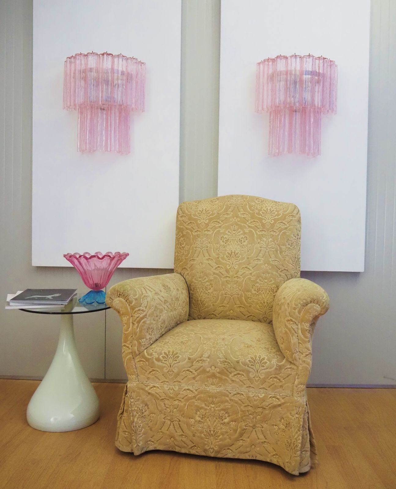 photo vinterior Fantastic Pair Of Murano Glass Tube Wall Sconces   13 Pink Glass Tube