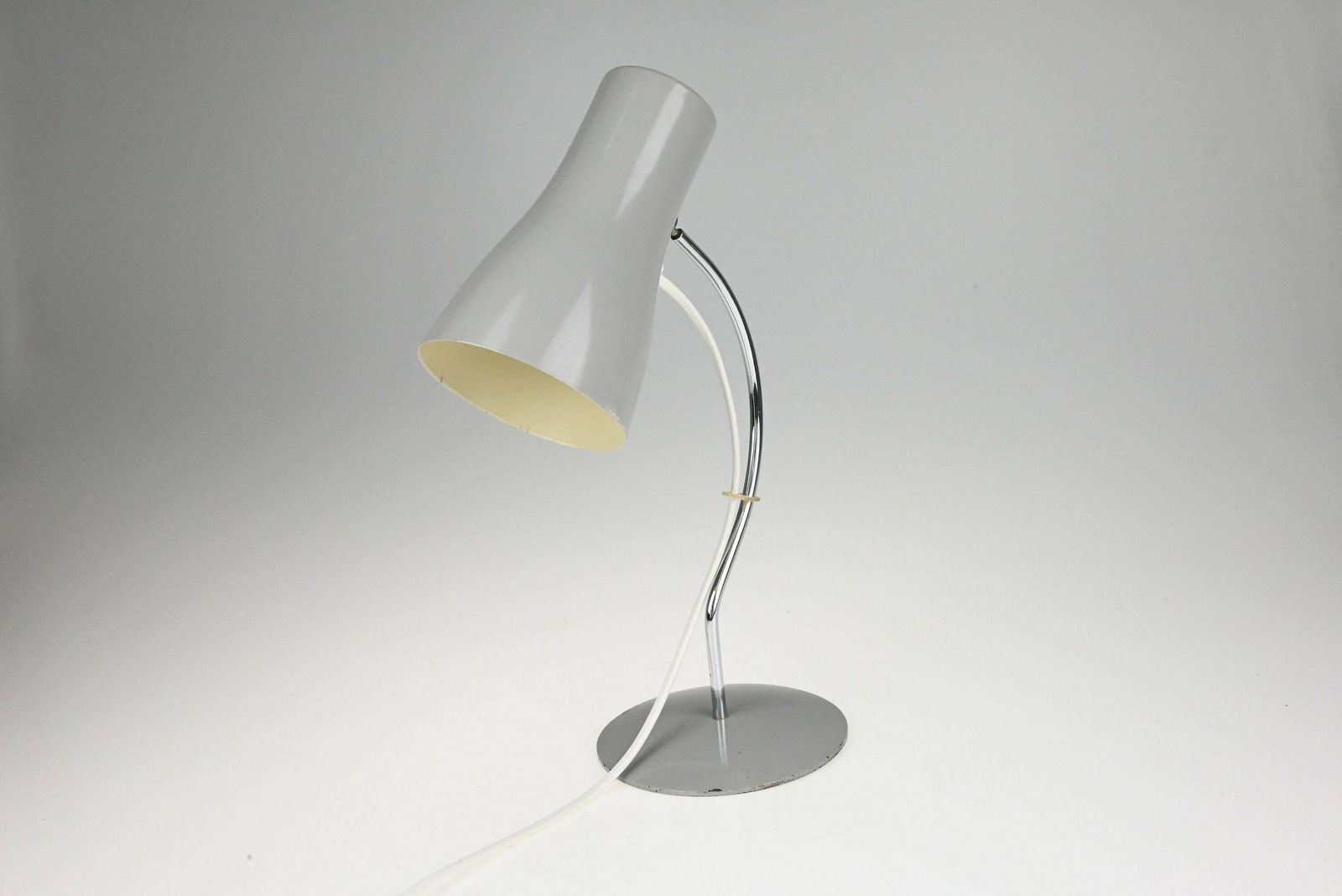 Industrial Desk Lamp, Industrial Lamp, Architect Lamp, Desk Lamp, Mid Century Lamp, Mid Century Lighting, Mid Century Light, Hurka, Napako photo vinterior