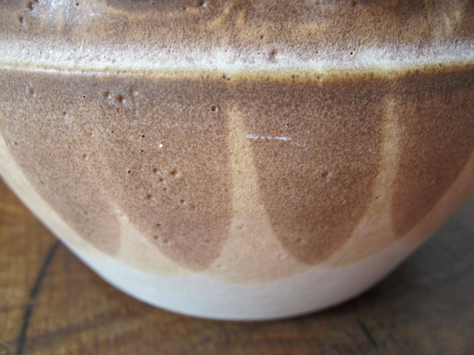 Stunning Large Stoneware Studio Pottery Vase Or Planter. Pot Bellied Vase With Lovely Incised Flower Decoration. Shelf Pottery Halifax photo vintage
