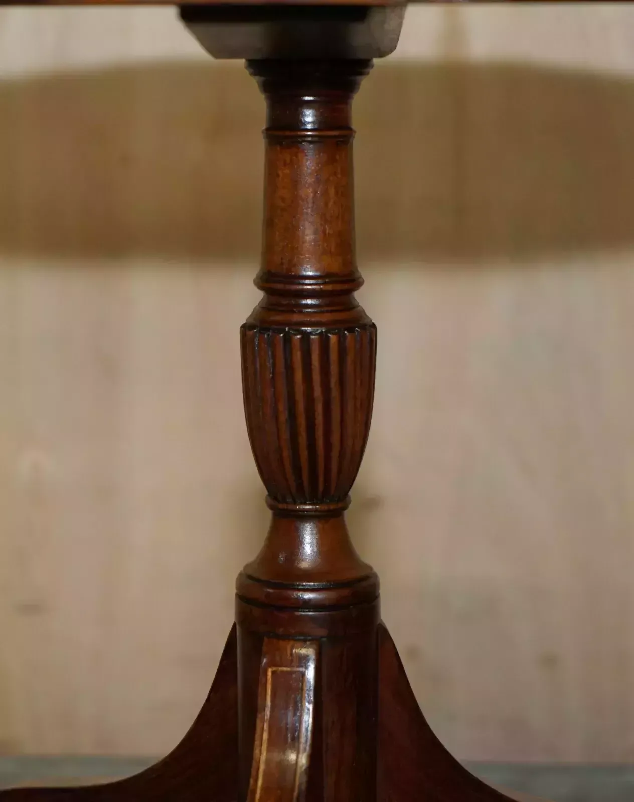Mahogany Octagonal Brown Leather Gold Leaf Tripod Side End Lamp Wine Table photo vintage