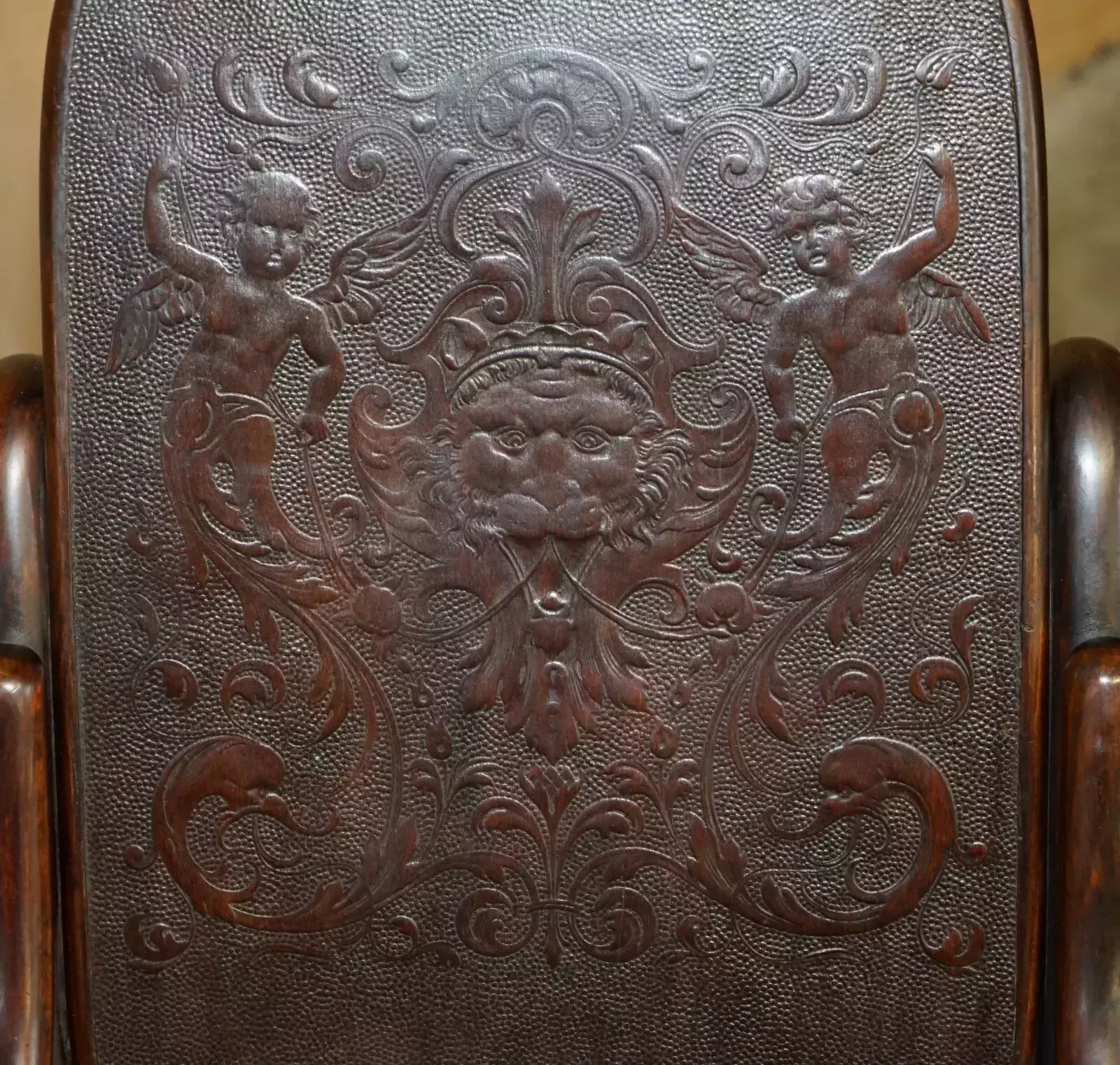 Exquisite Victorian Thonet Rocking Chair With Cherub Carved Back & Seat Panels photo vinterior