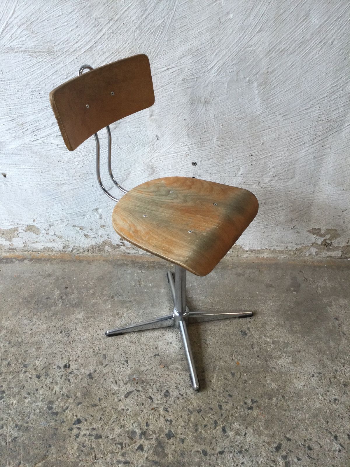 Office Chairs photo Furniture