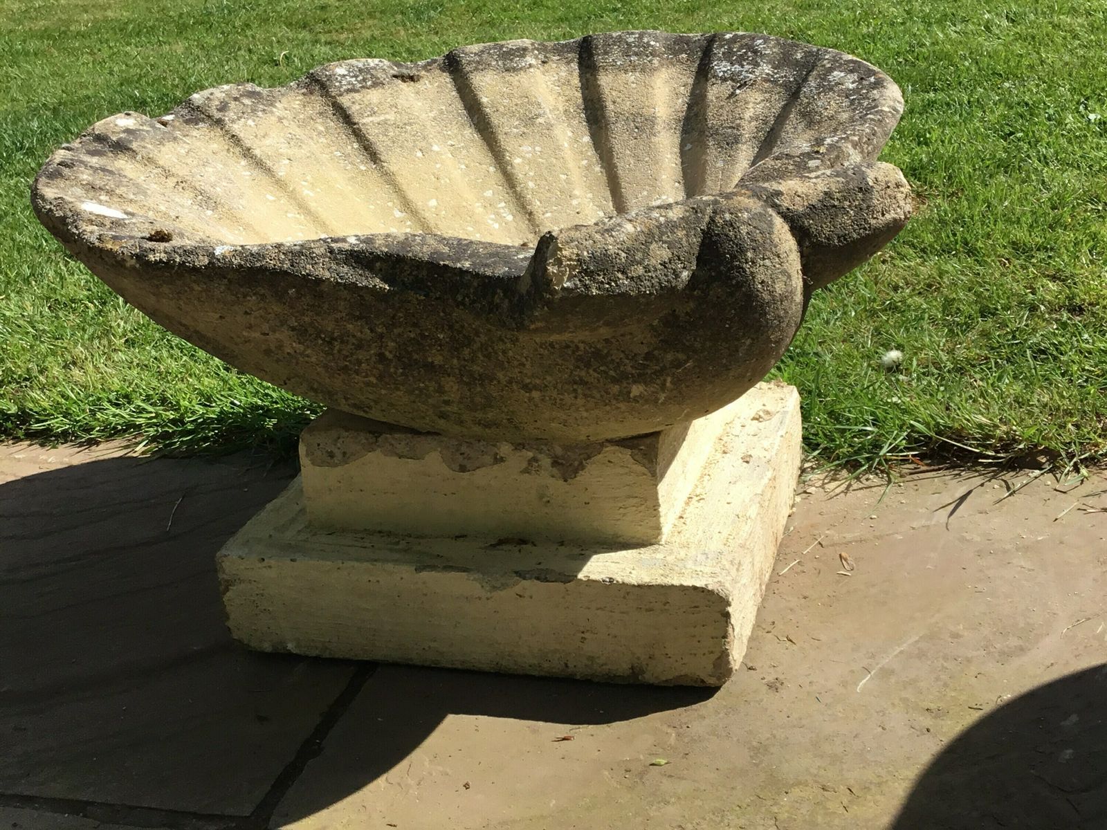 Stunning Vintage Pair Of Reconstituted Stone Scallop Shaped Planters On Stands photo Garden Decor