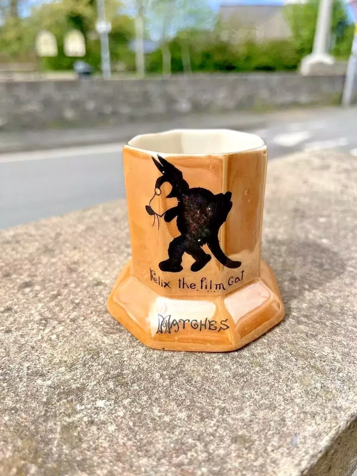 1 Orange Lustre Wilton China Aghj Felix The Cat Matches Holder Match Spill Vase photo furniture