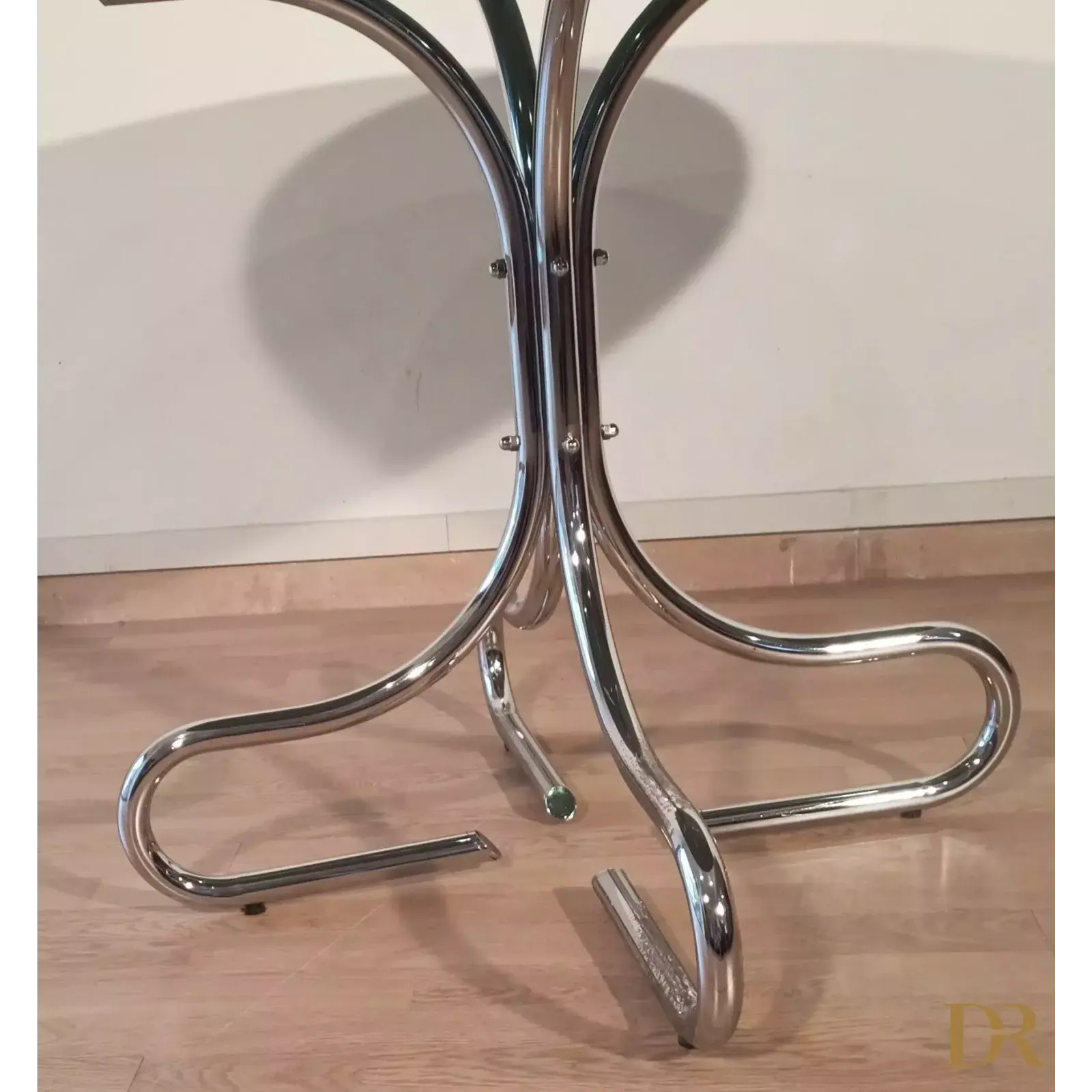 photo vinterior Mid Century Chrome Steel Coffee Table With Round Smoked Glass Top, Italy