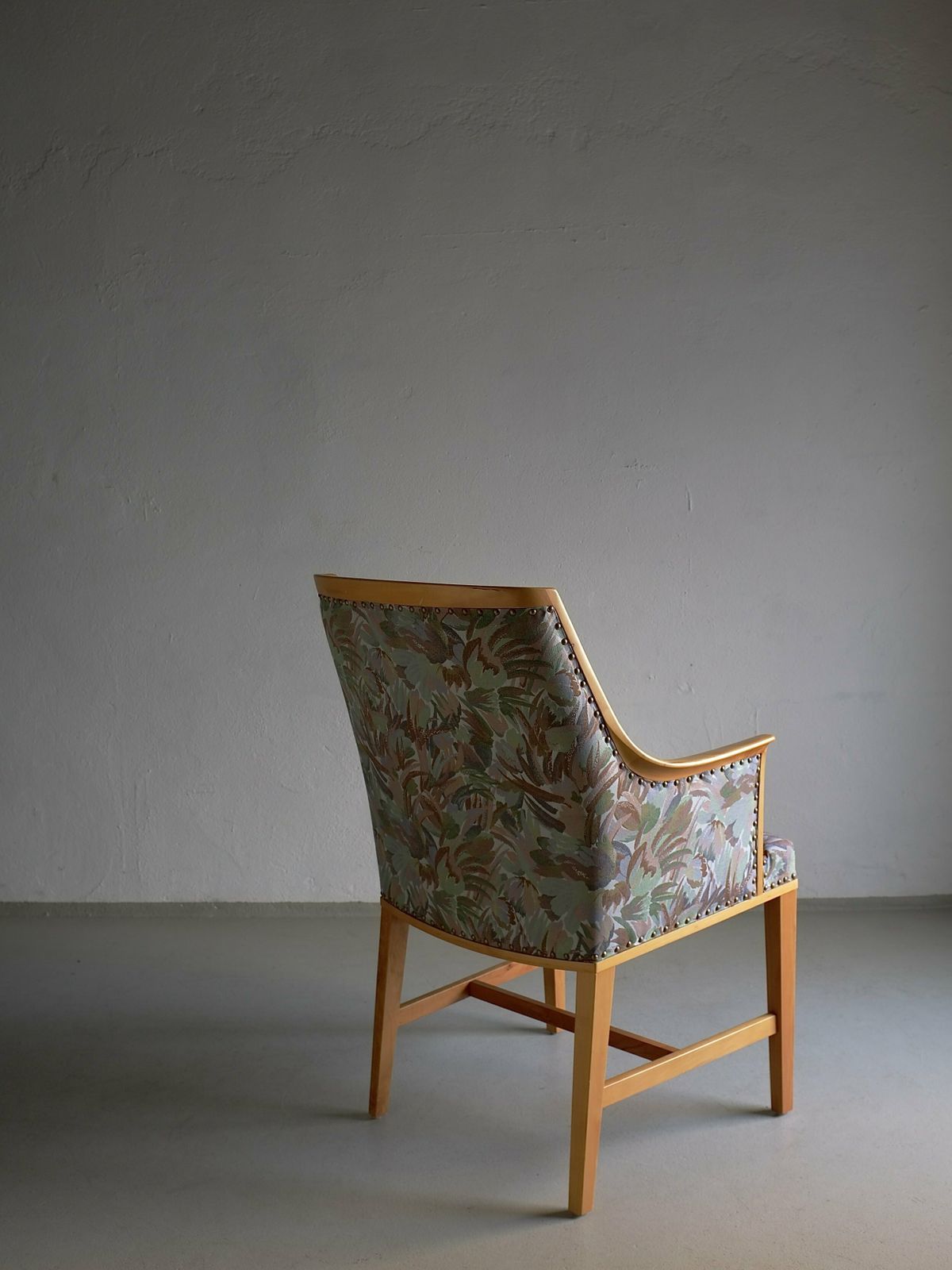 Swedish Grace Floral Birch Wood Armchair photo 800.0