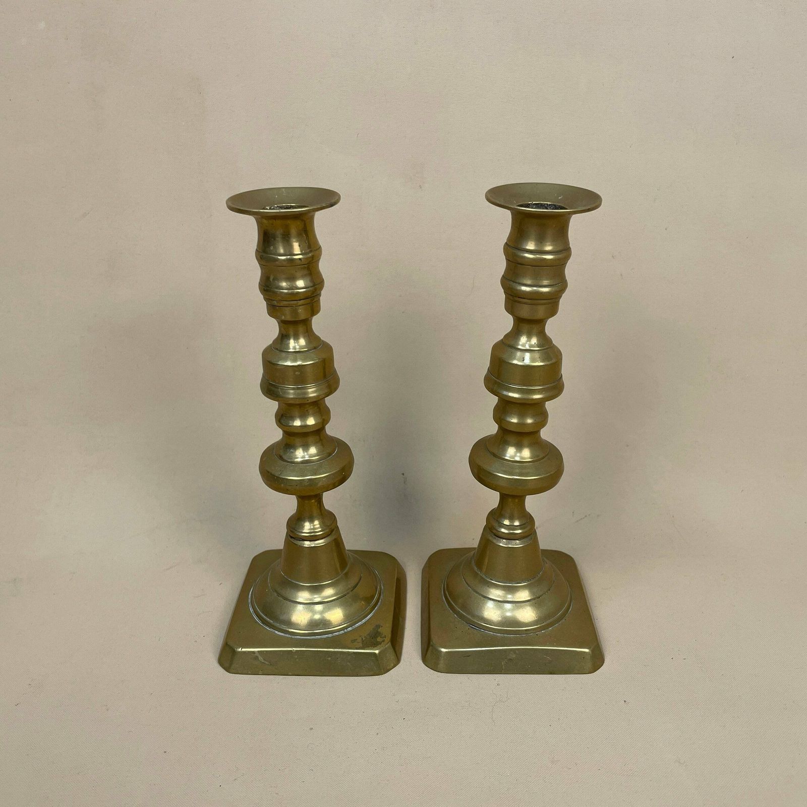 Antique Matching Pair Of Gold Brass Metal Candlestick Candle Stick Vintage Column Taper Dinner Candlesticks Square Base Column Pillar