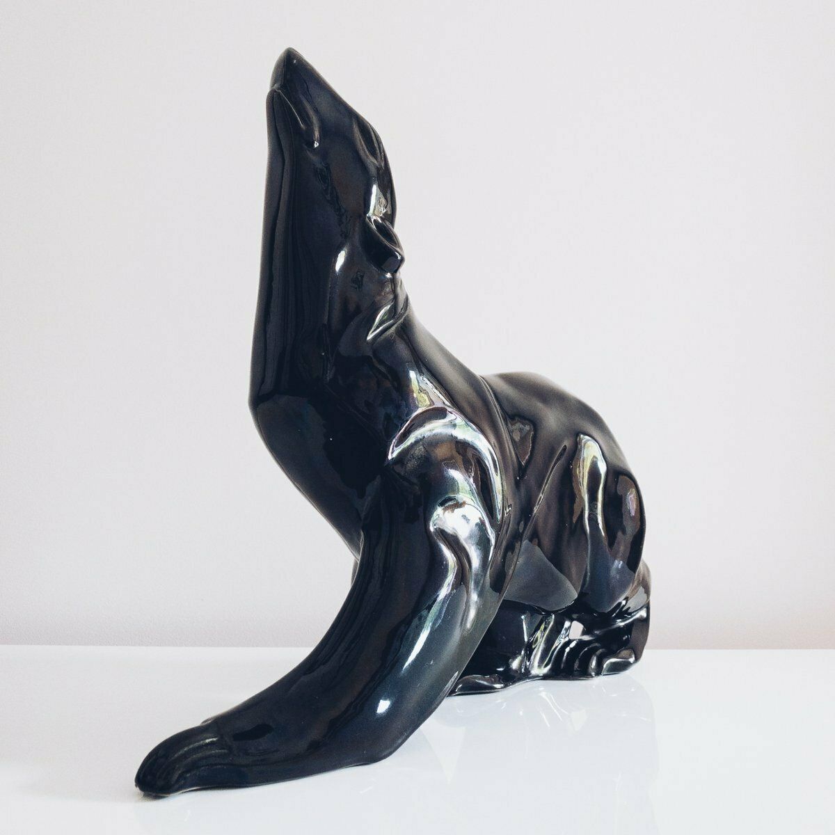 photo furniture Large Art Deco Black Polar Bear Figurine With Petrol Hue By Desbarbieux, 1920s
