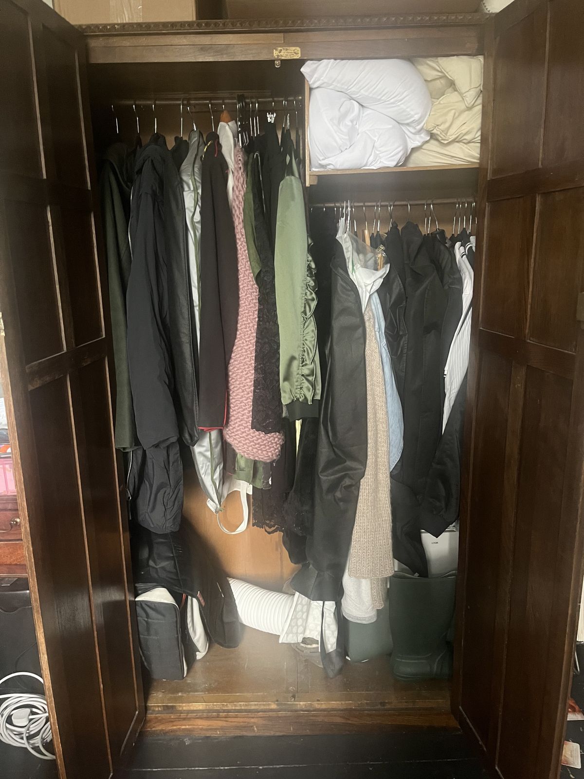Jacobean Style Era Oak Wardrobe photo furniture