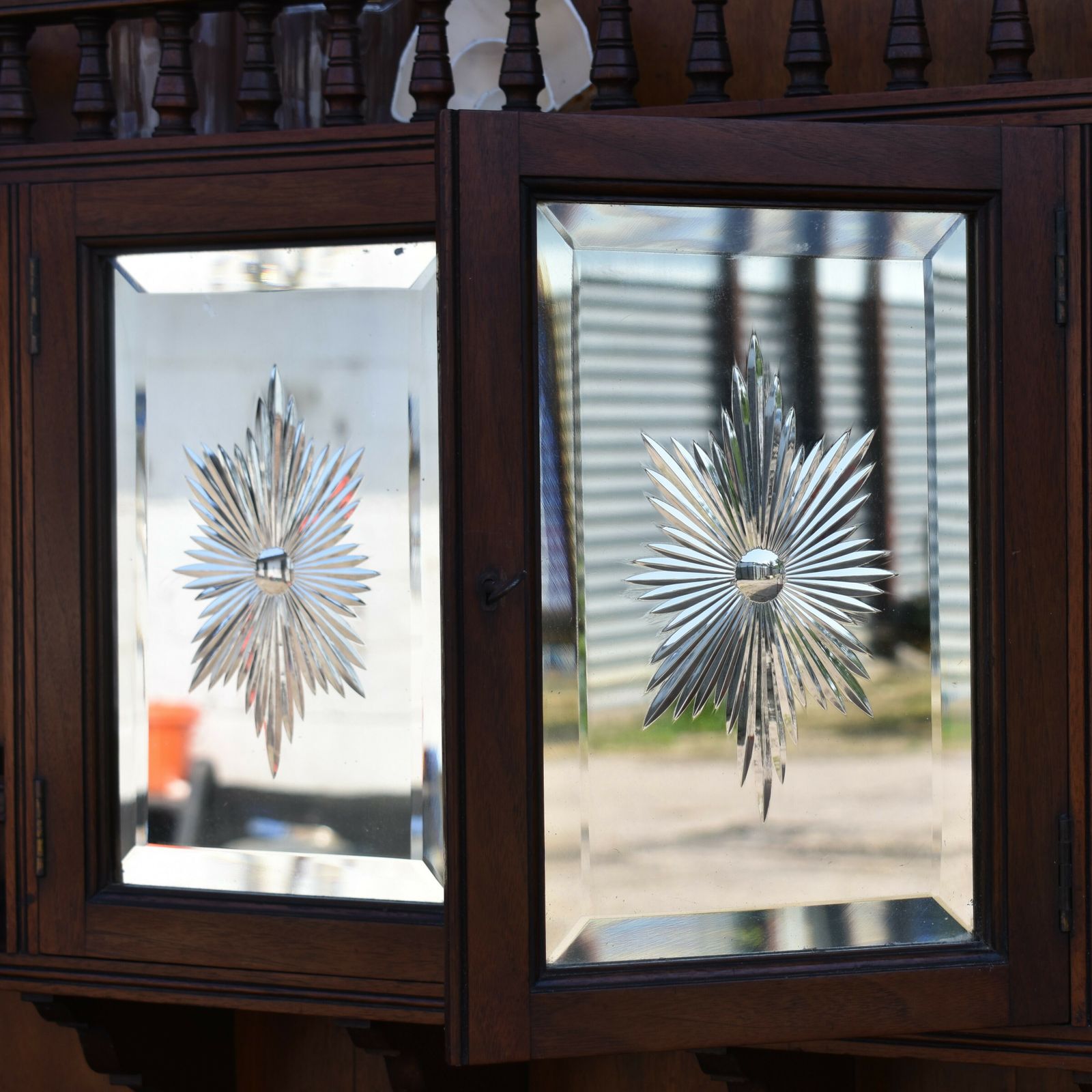 photo furniture Antique Rare Sunburst Etched Mirror Doors Mahogany Bathroom Wall Display Cabinet