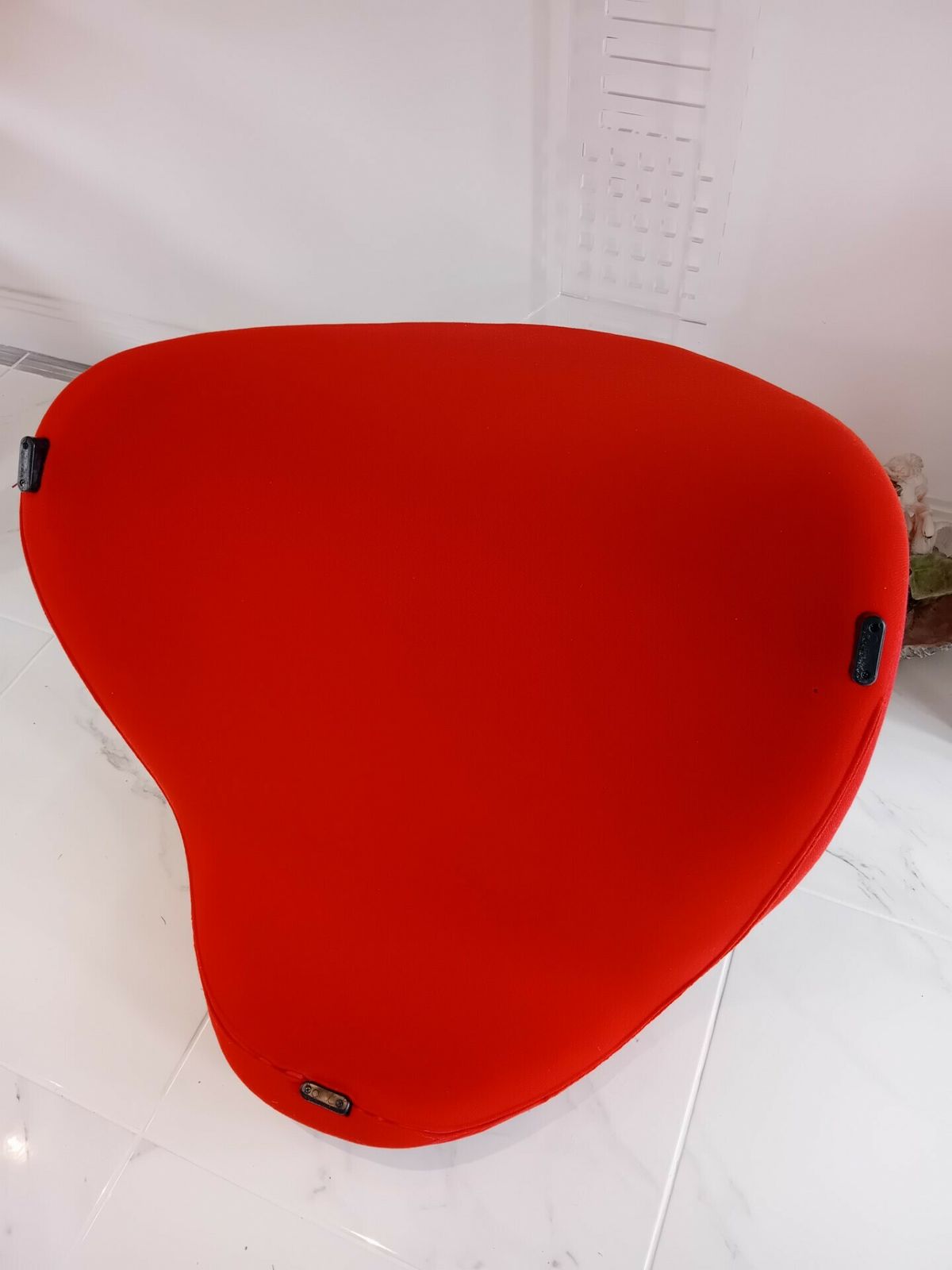 Pierre Paulin Tongue Chair 9 (1) photo 3950.0